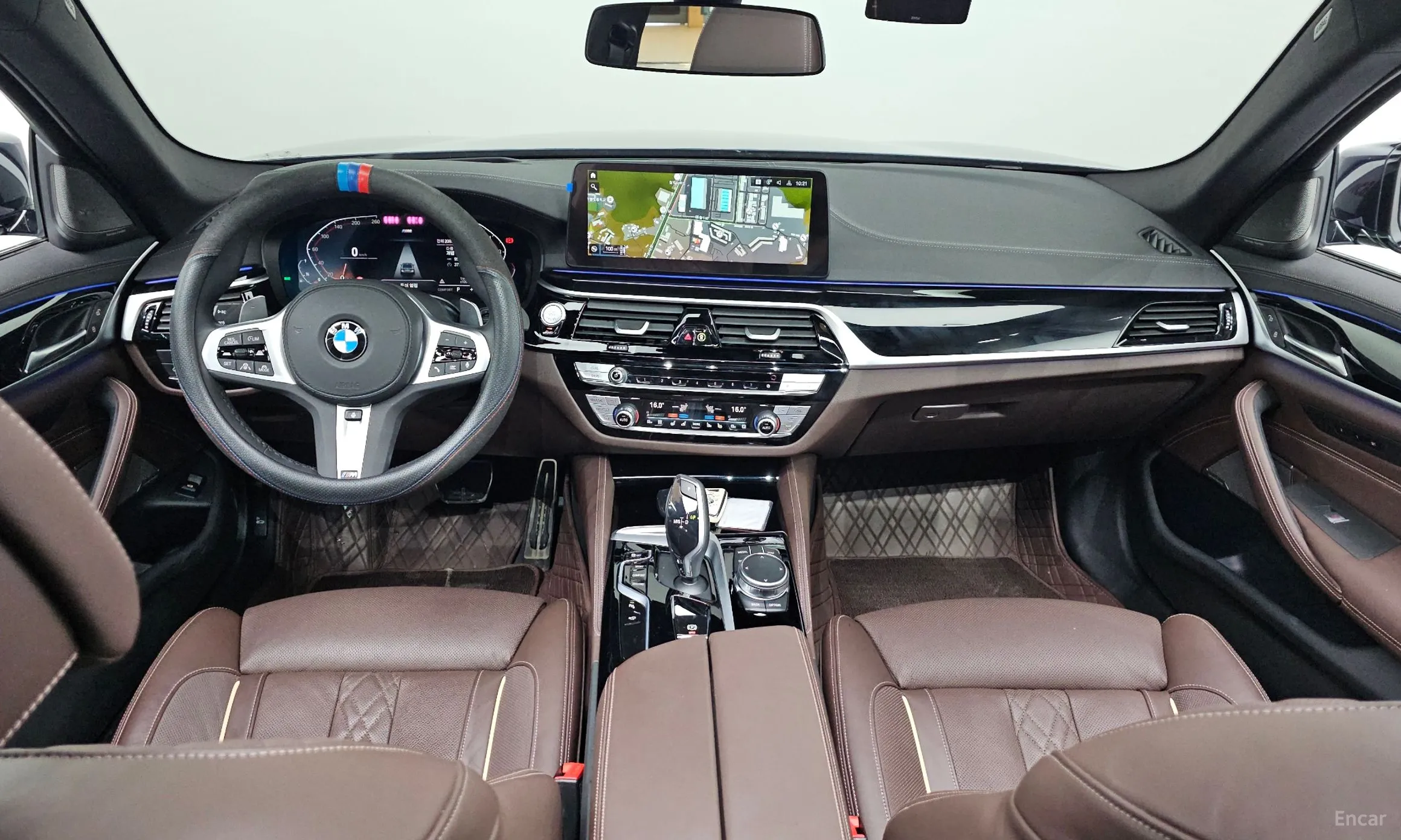 BMW 5 Series (G30) превью 4