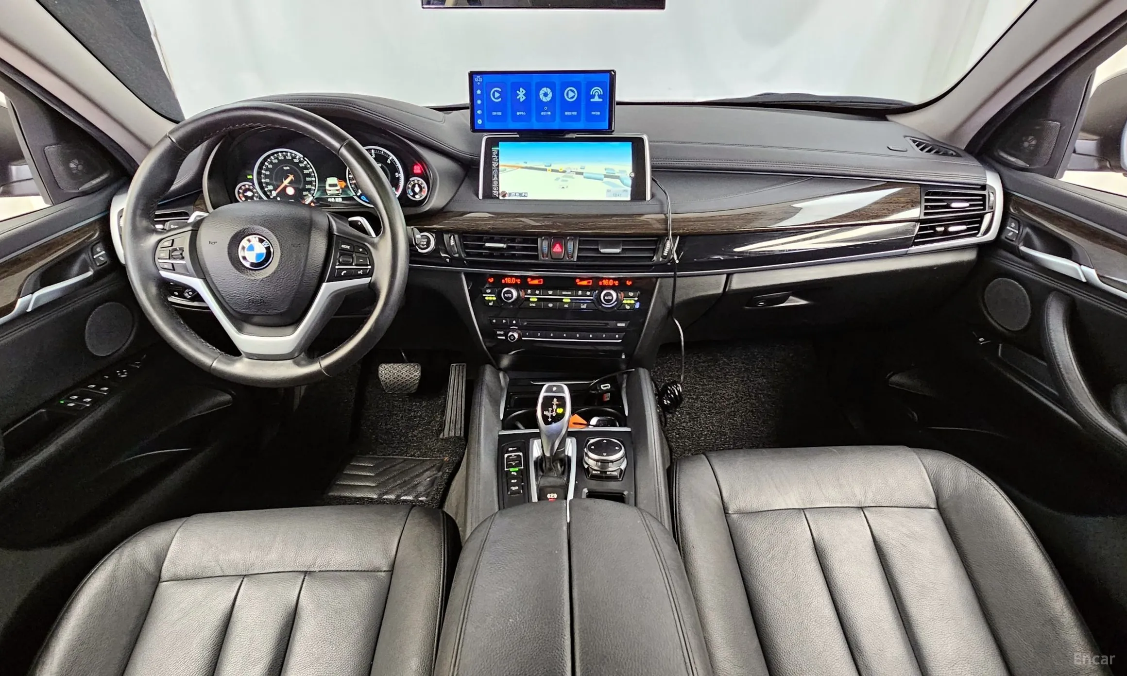 BMW X6 (F16) превью 4