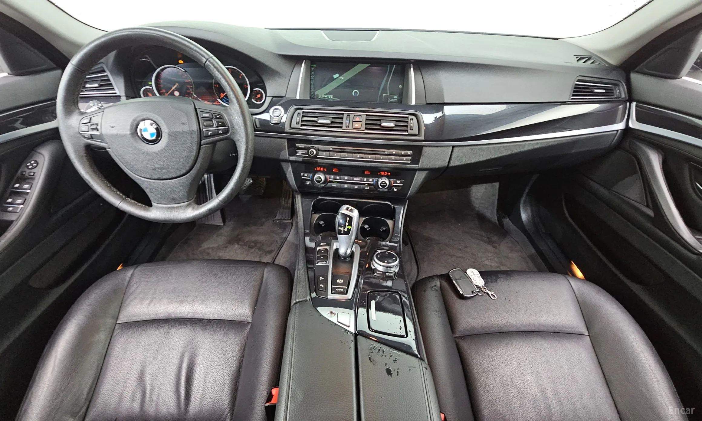 BMW 5 Series (F10) превью 4