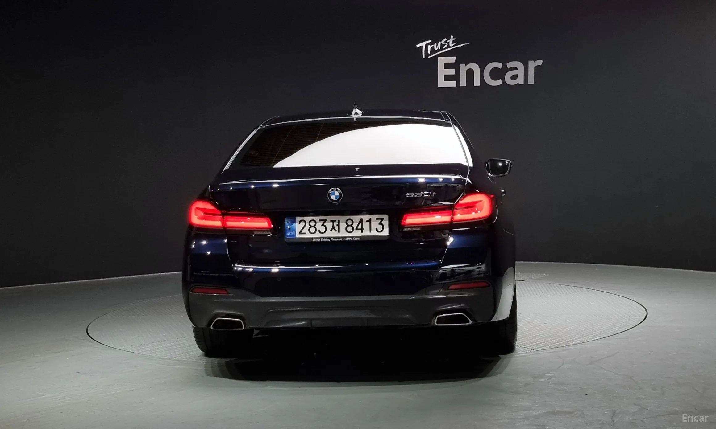 BMW 5 Series (G30) превью 3