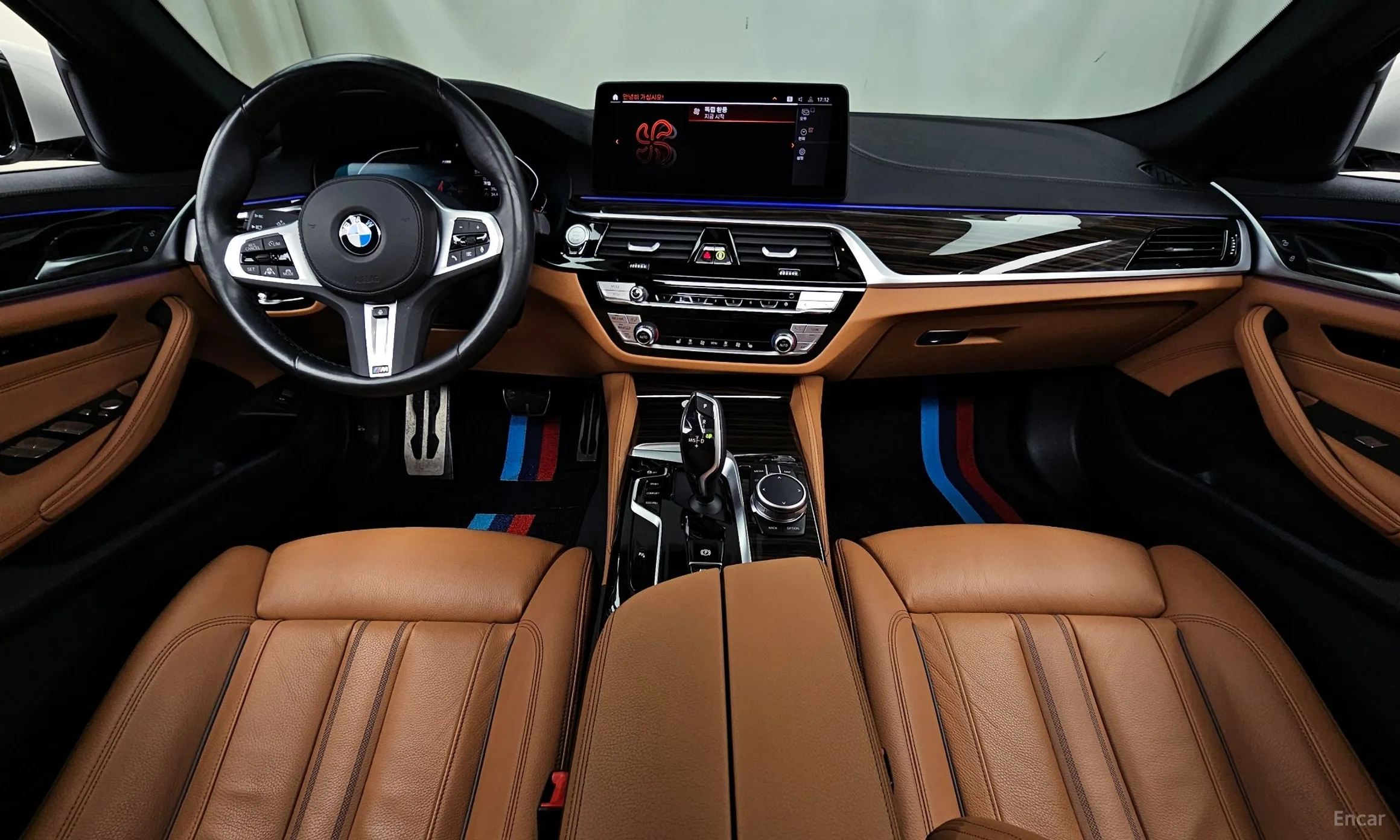 BMW 5 Series (G30) превью 4