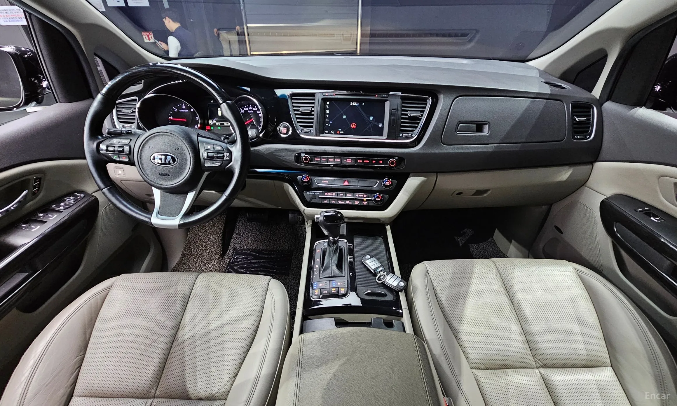 Kia Carnival превью 4