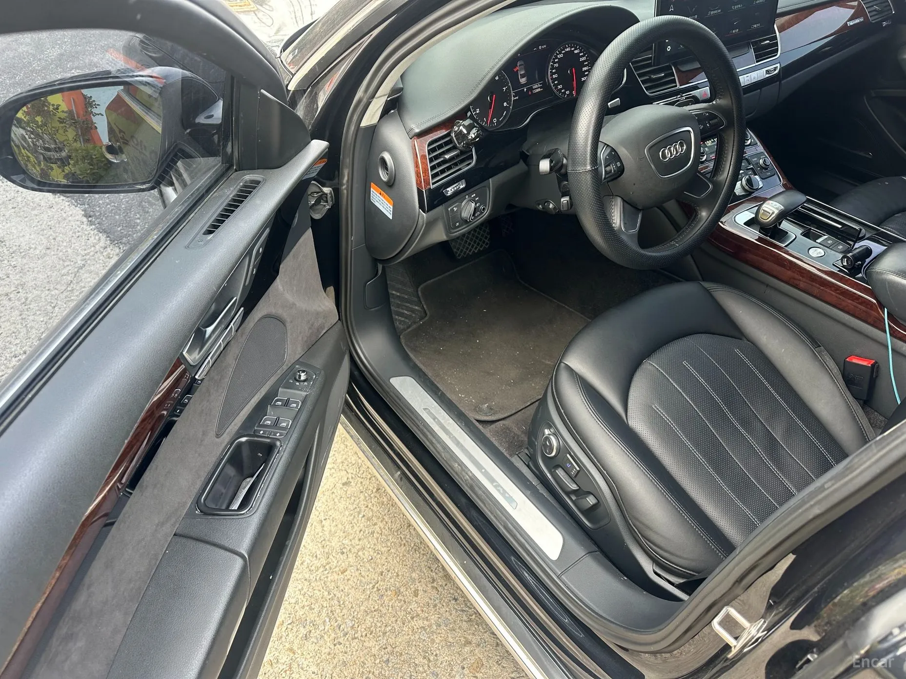 Audi New A8 превью 4