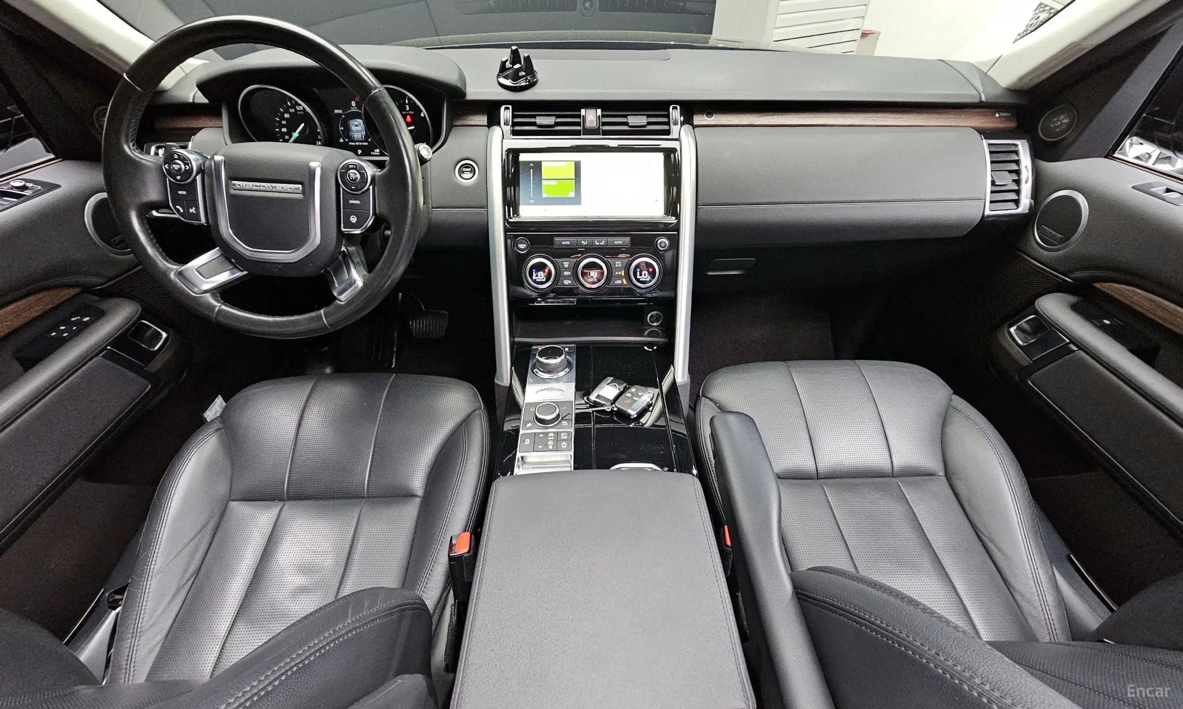 Land Rover Discovery 5 превью 4