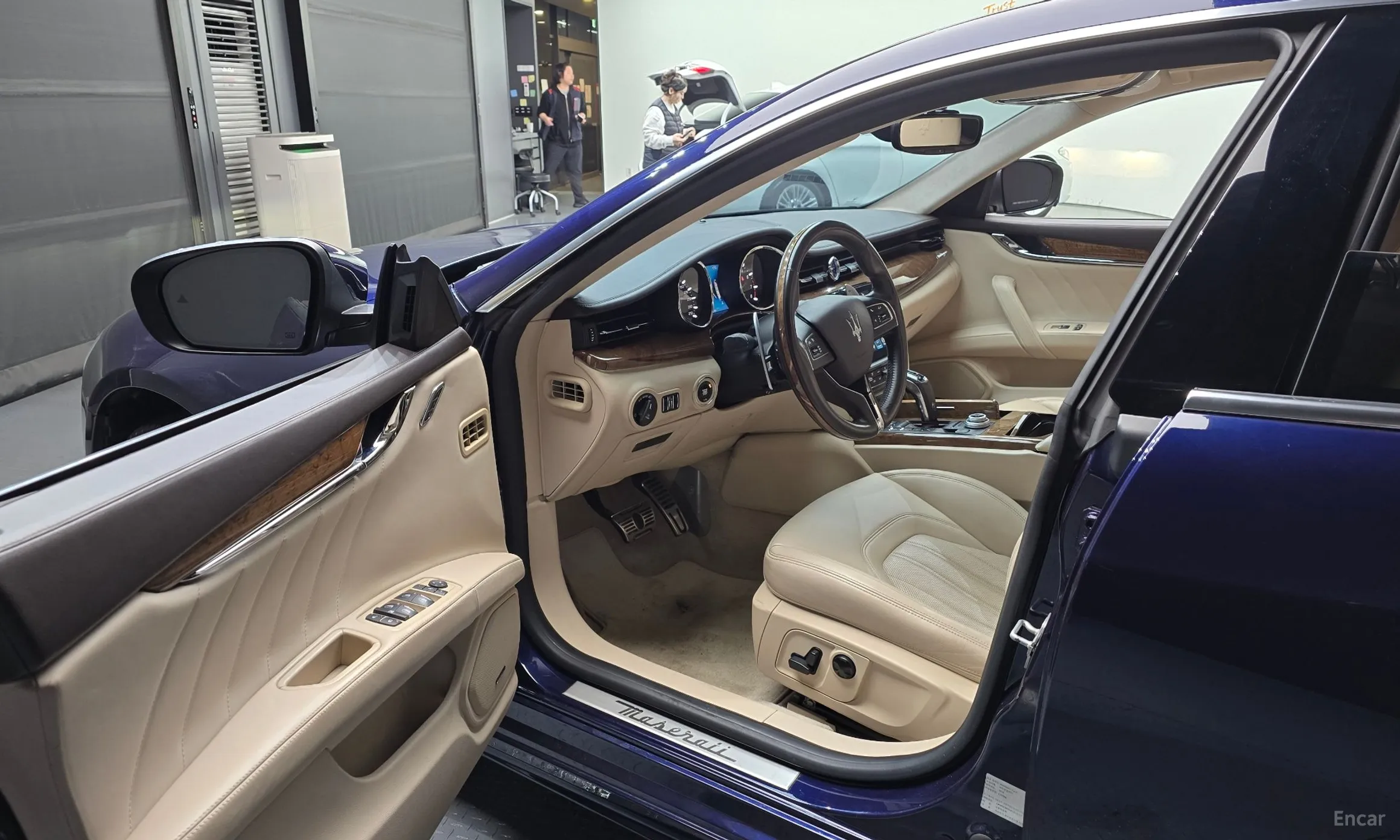 Maserati Quattroporte превью 10