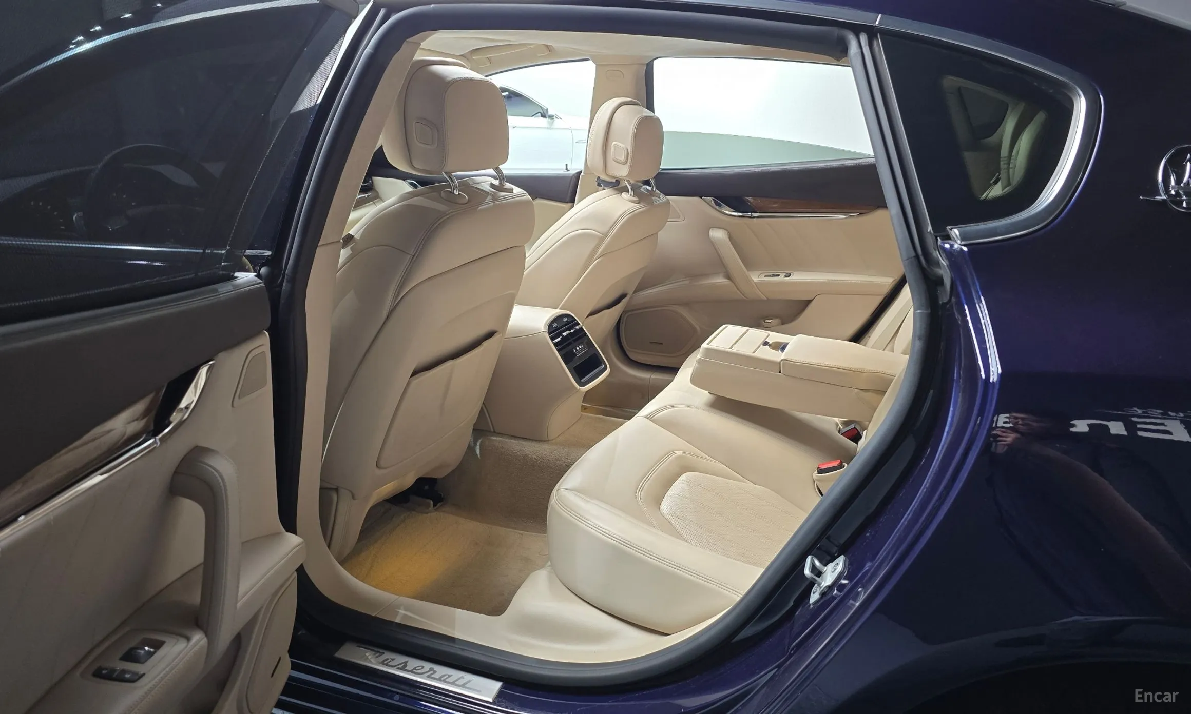 Maserati Quattroporte превью 11