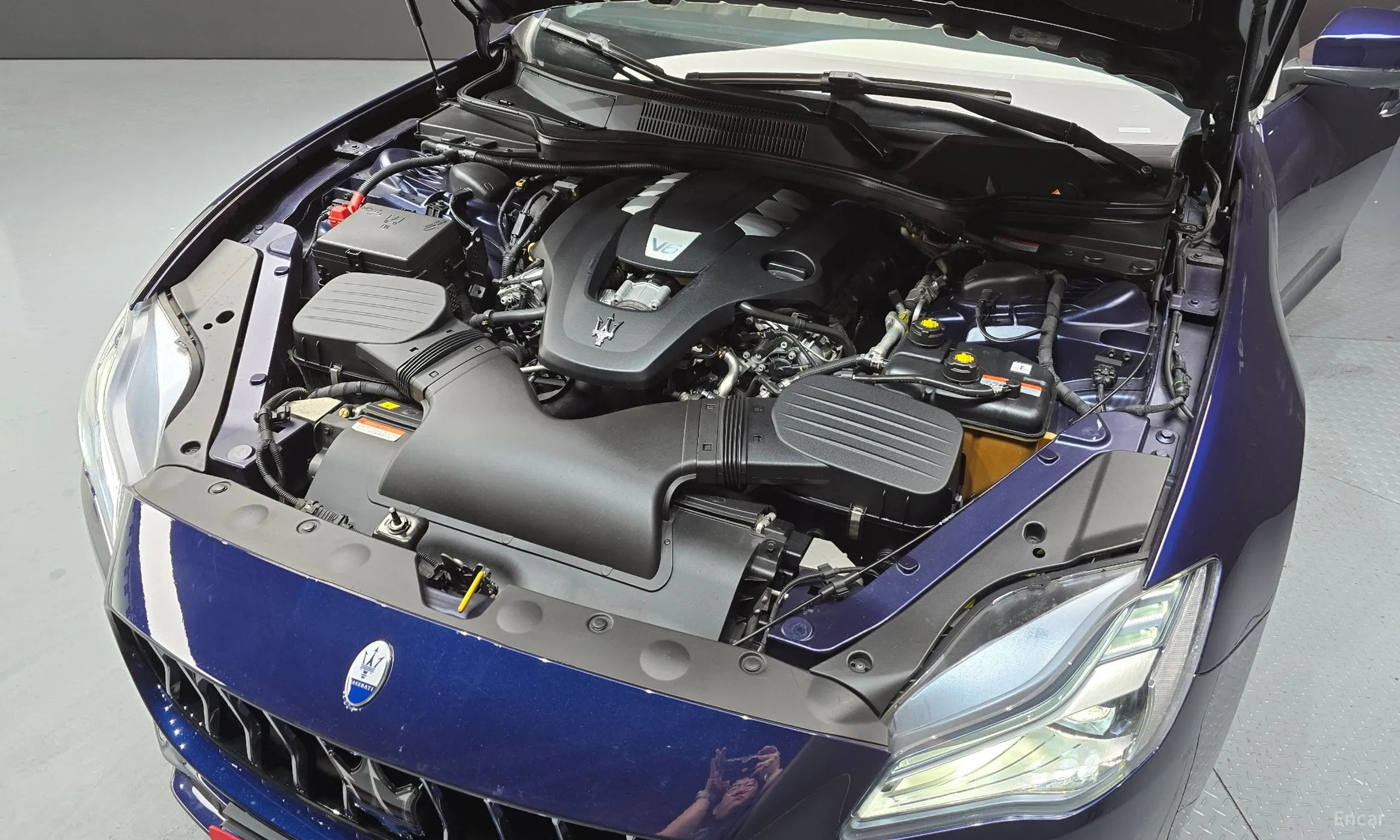 Maserati Quattroporte превью 6