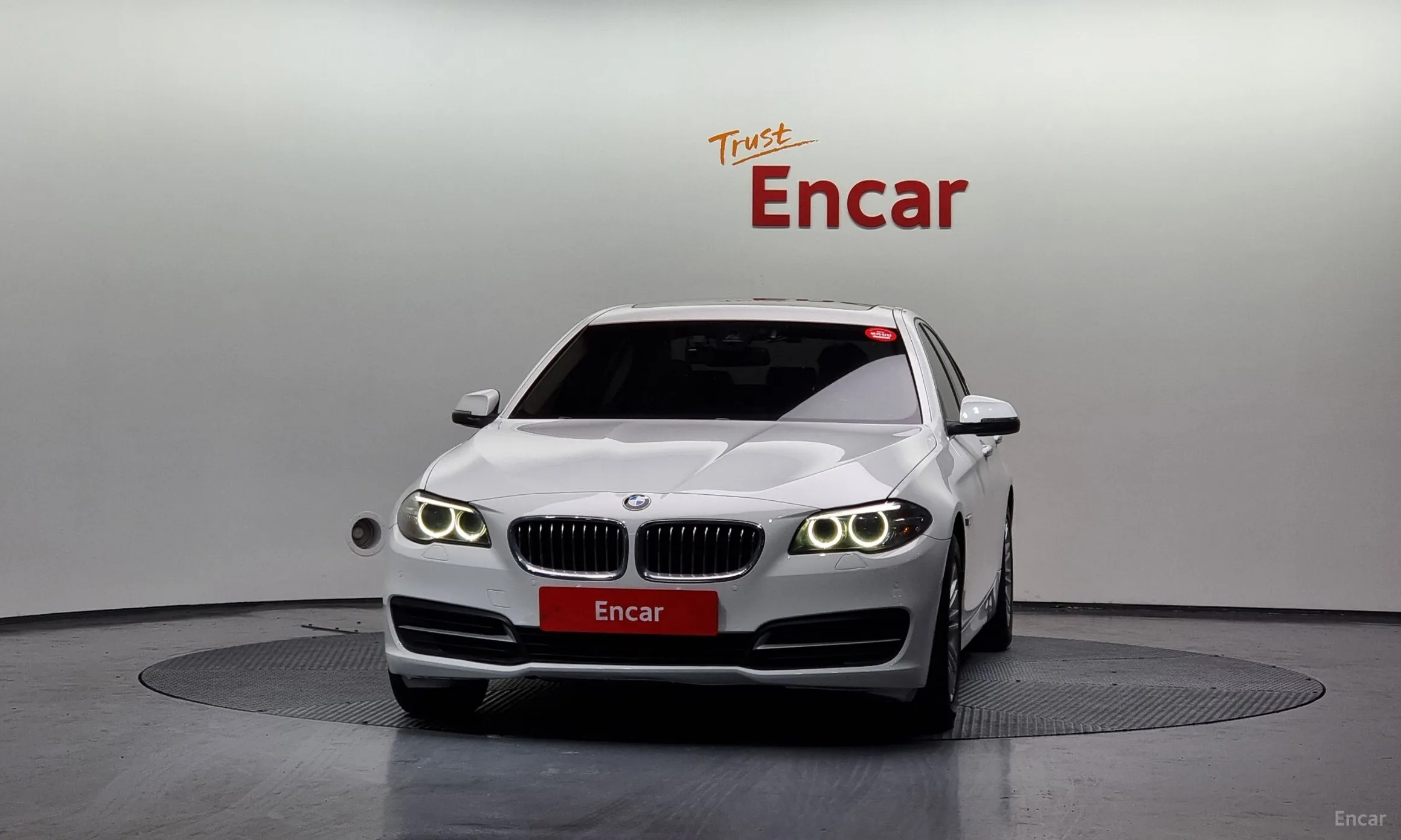 BMW 5 Series (F10) превью 2