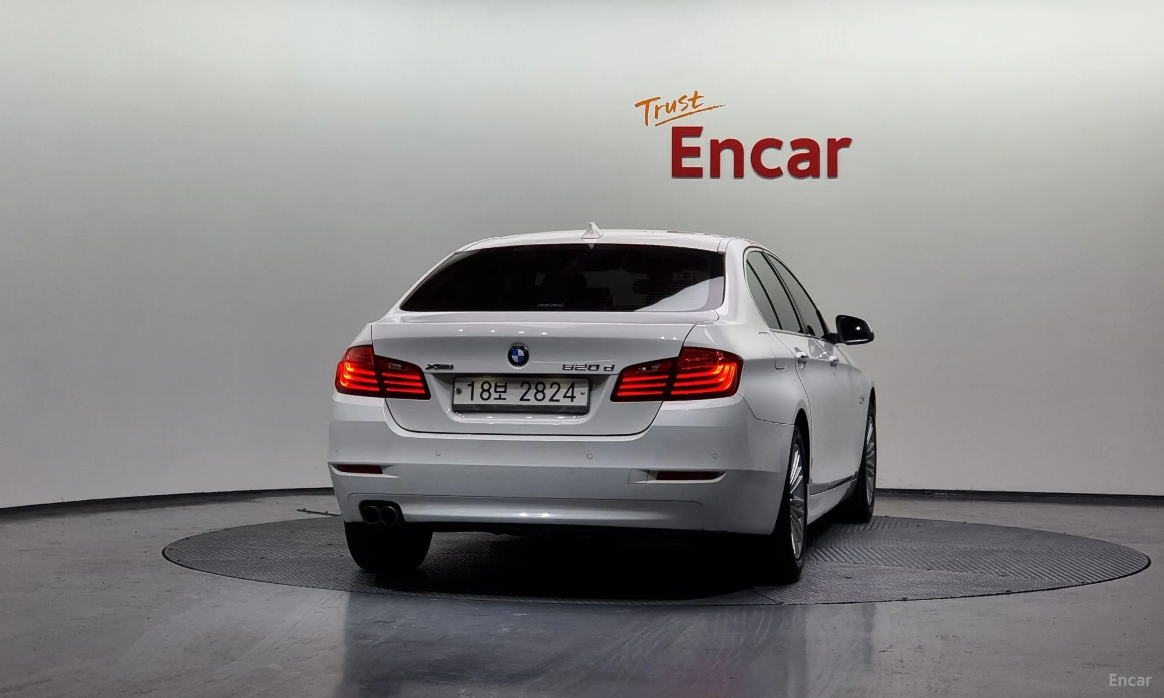 BMW 5 Series (F10) превью 3