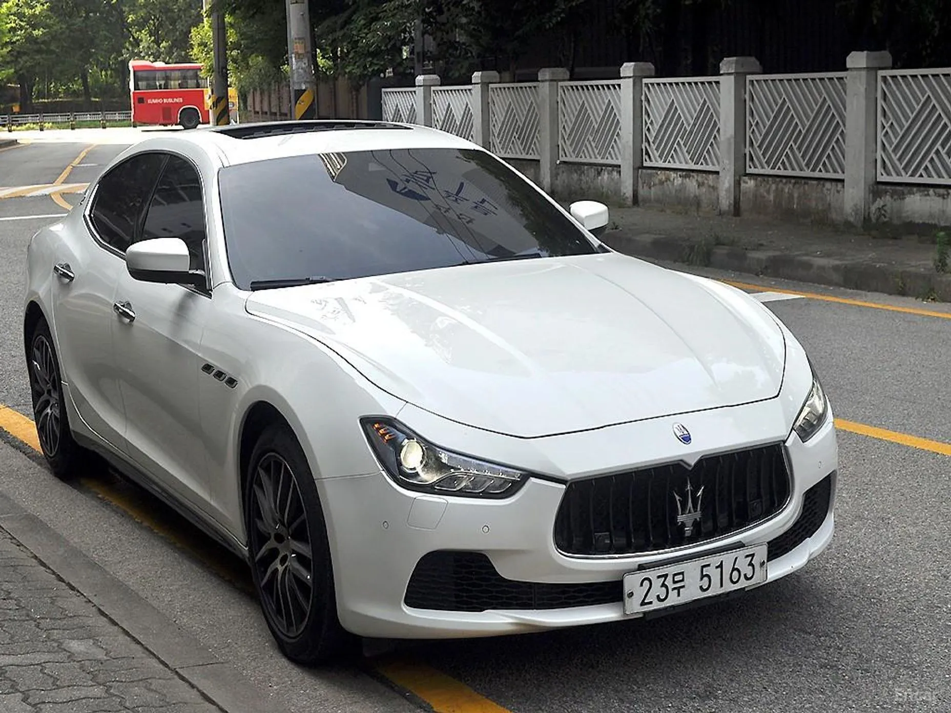 Maserati Ghibli превью 6