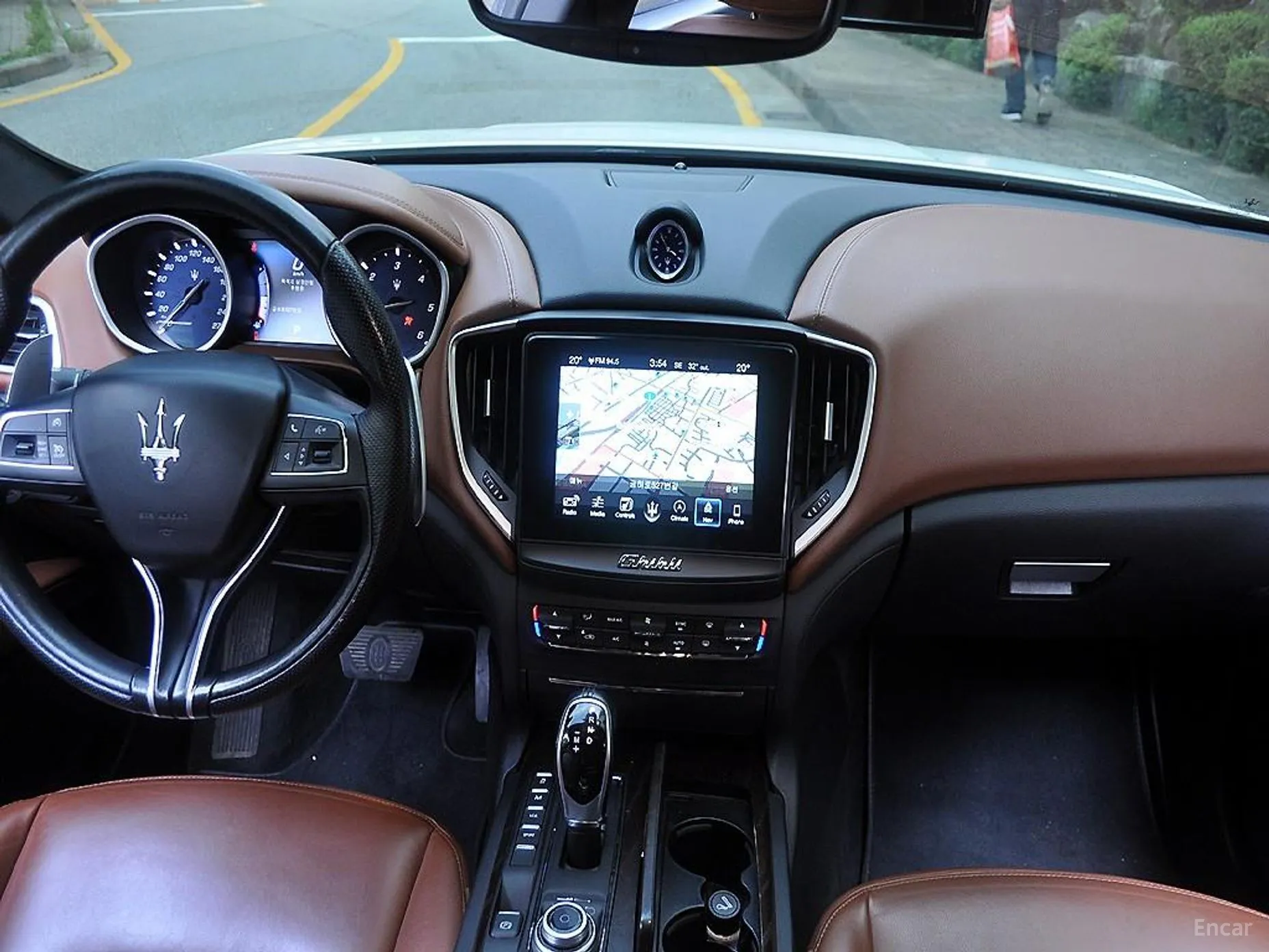 Maserati Ghibli превью 7