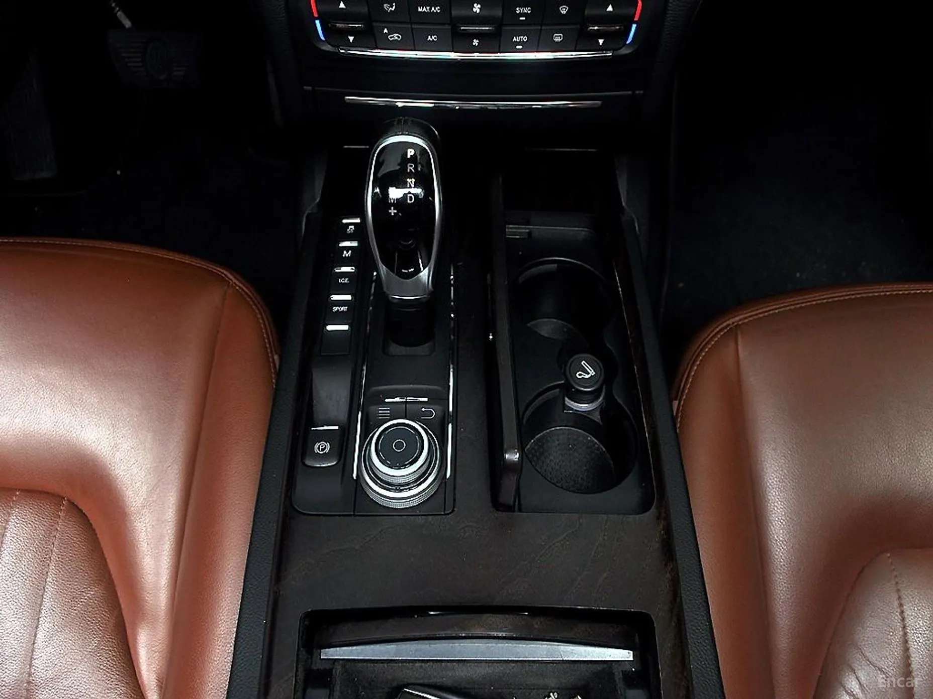 Maserati Ghibli превью 9