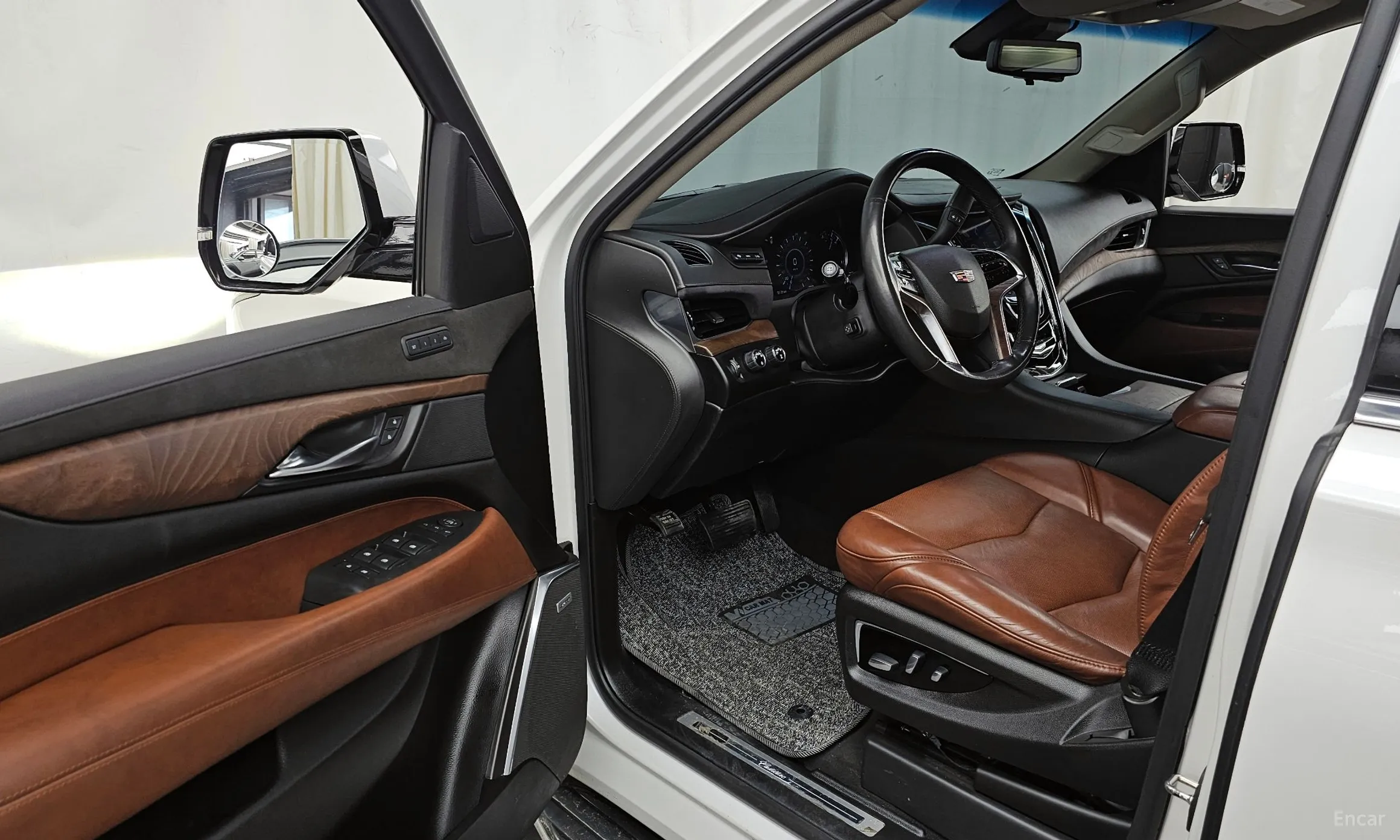 Cadillac Escalade превью 10