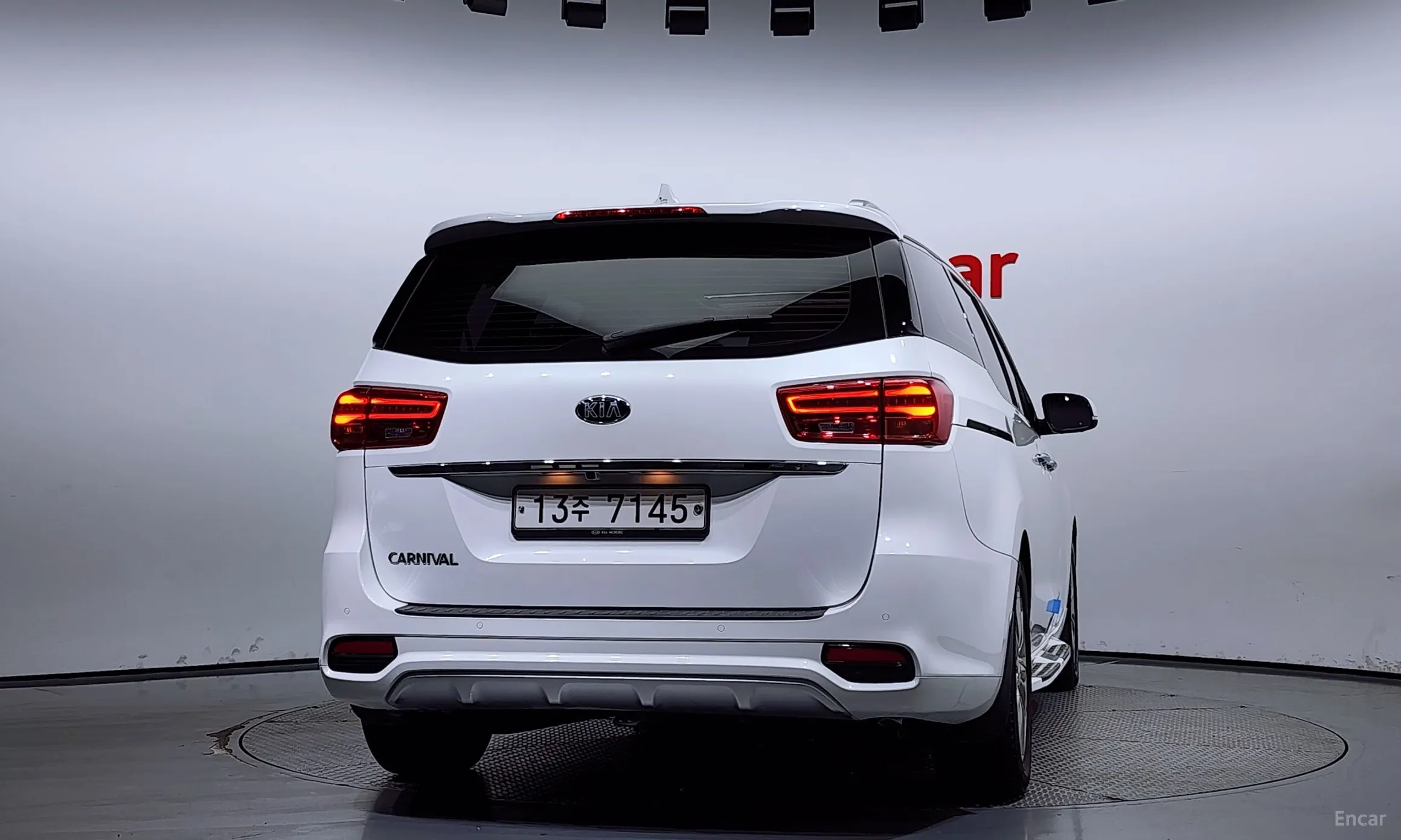 Kia Carnival превью 3