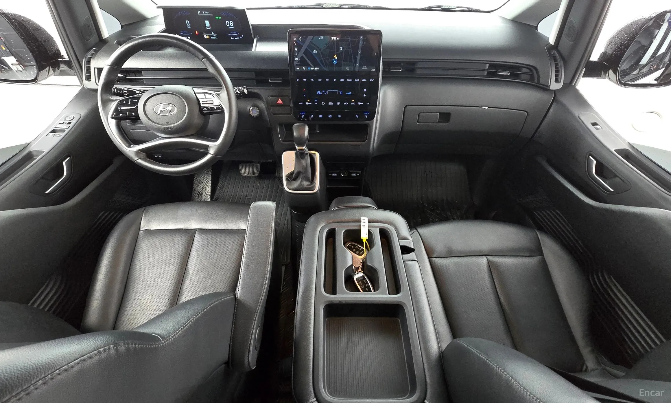 Hyundai Staria превью 4
