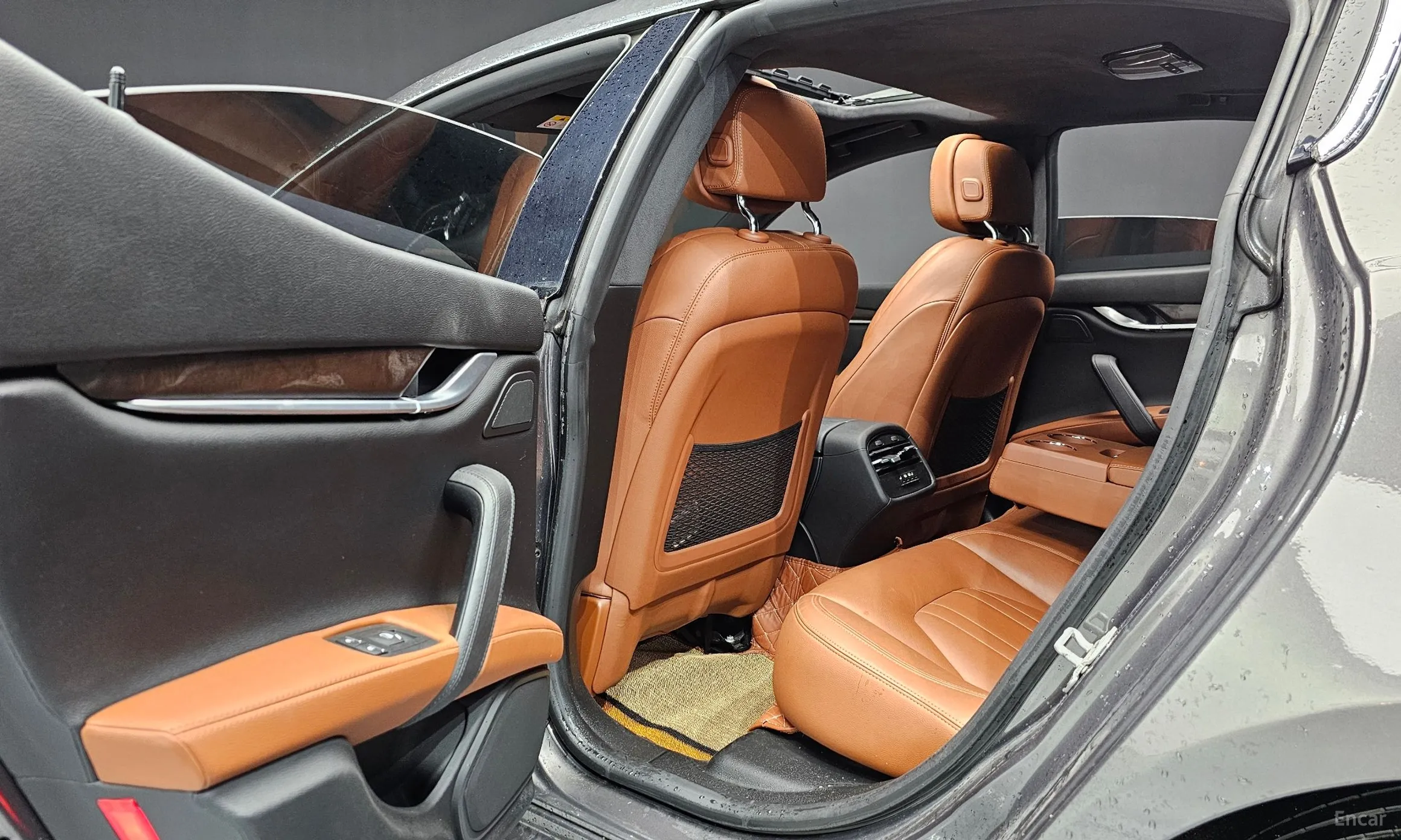 Maserati Ghibli превью 17