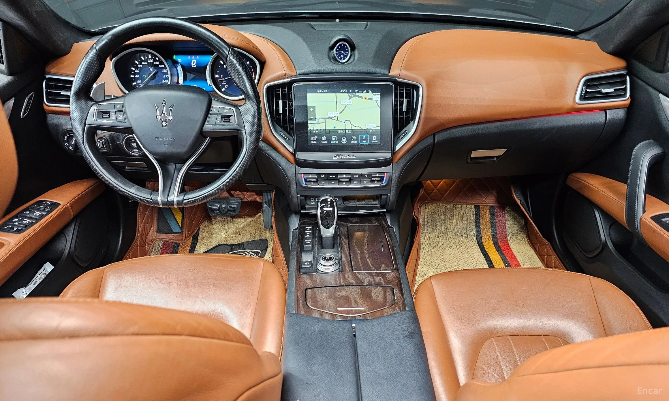 Maserati Ghibli превью 7