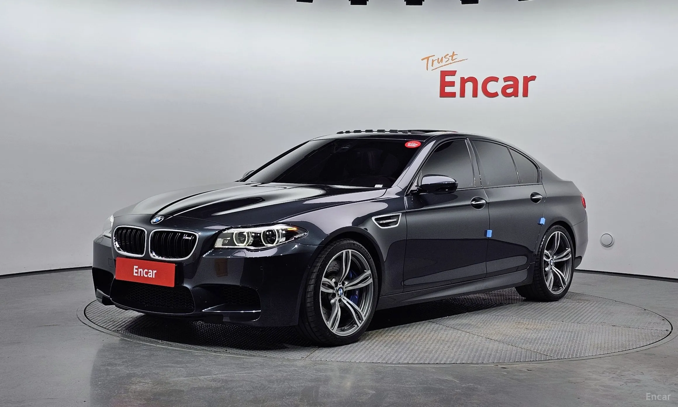 BMW M5 (F10)