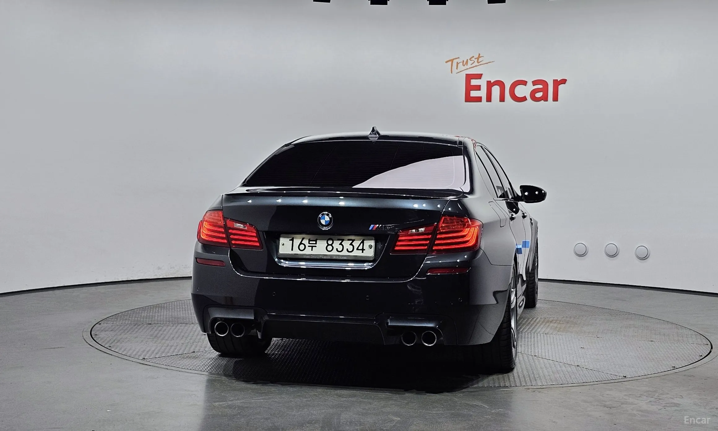 BMW M5 (F10) превью 3