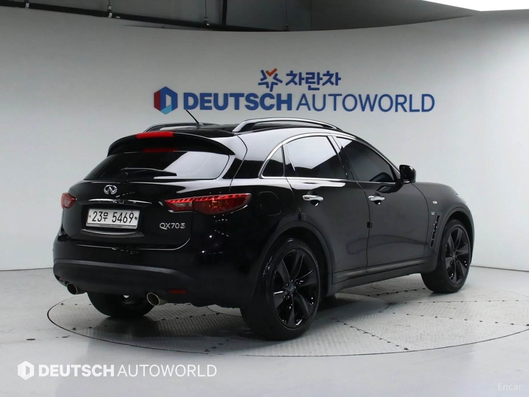 Infiniti QX70