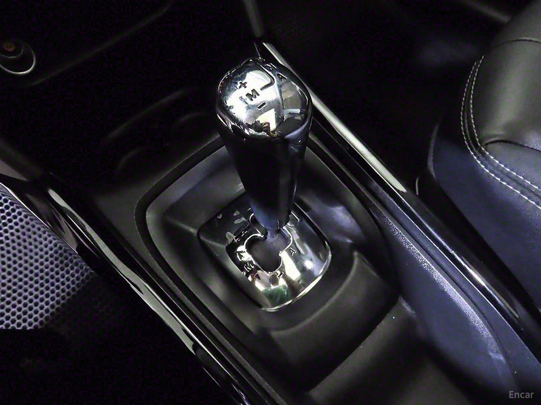 Peugeot 2008. превью 12