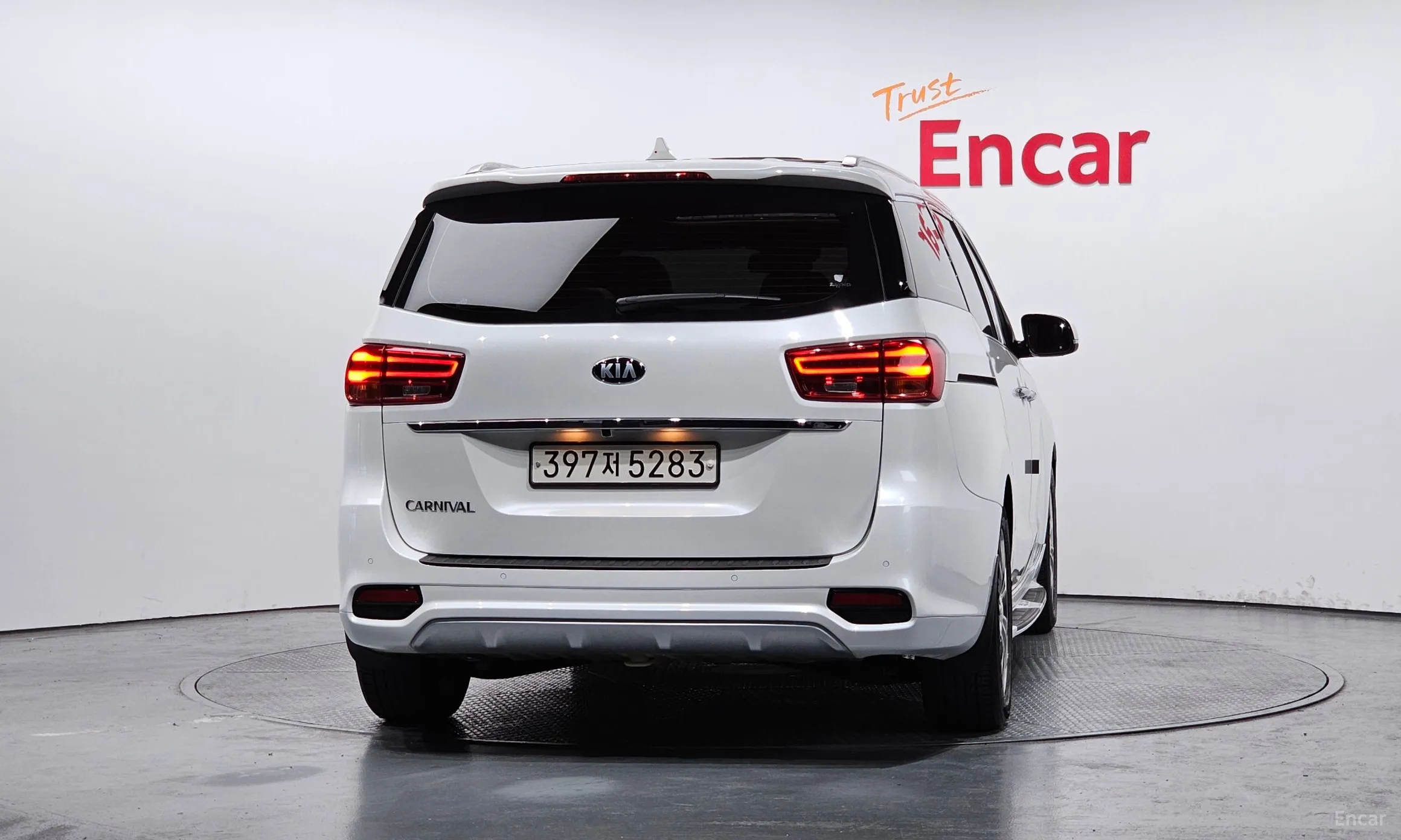 Kia Carnival превью 3