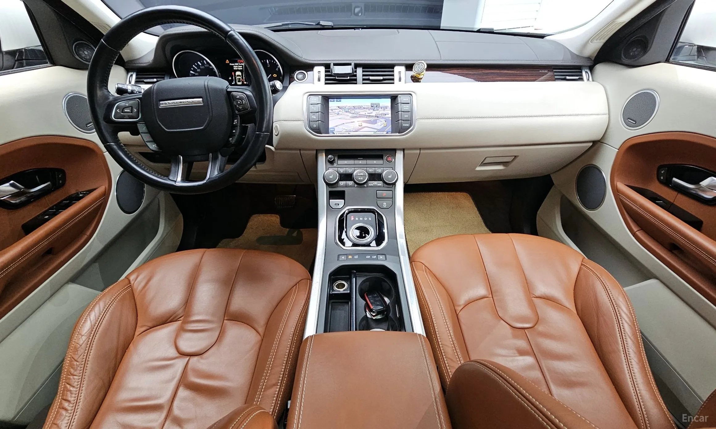Land Rover Range Rover Evoque превью 4
