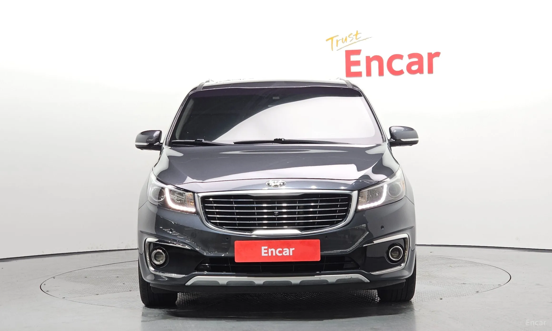 Kia Carnival превью 2