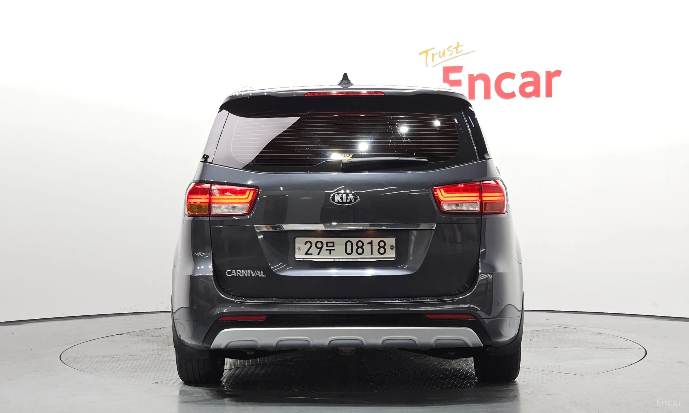 Kia Carnival превью 3