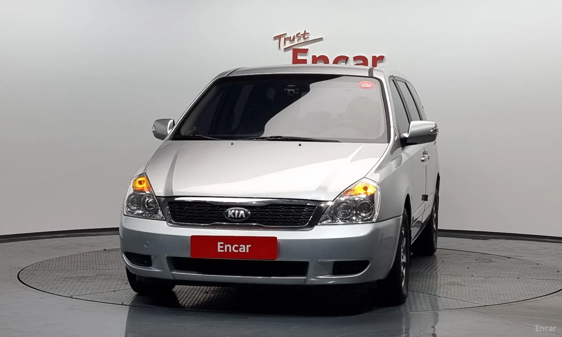 Kia Carnival R превью 2