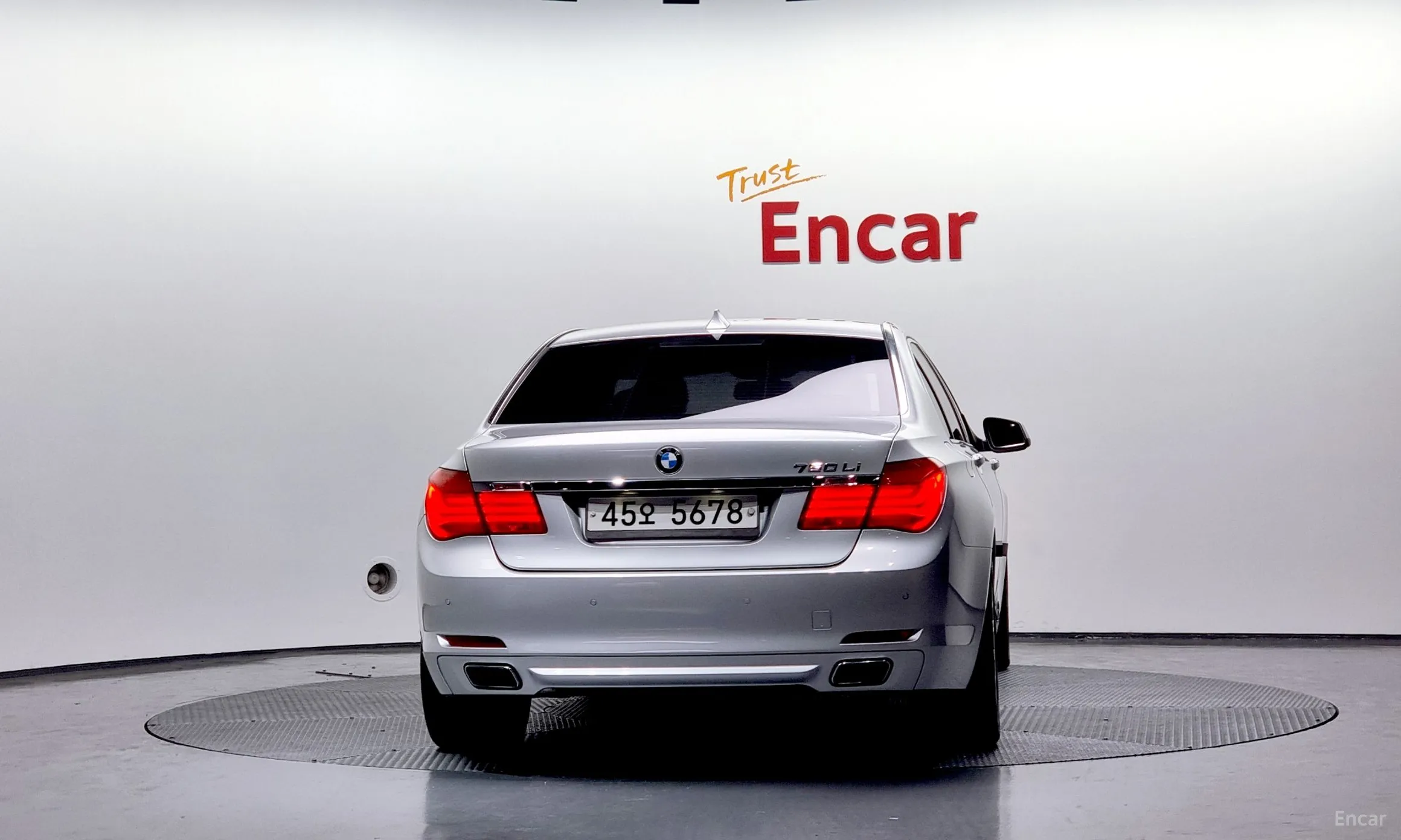 BMW 7 Series (F01) превью 3