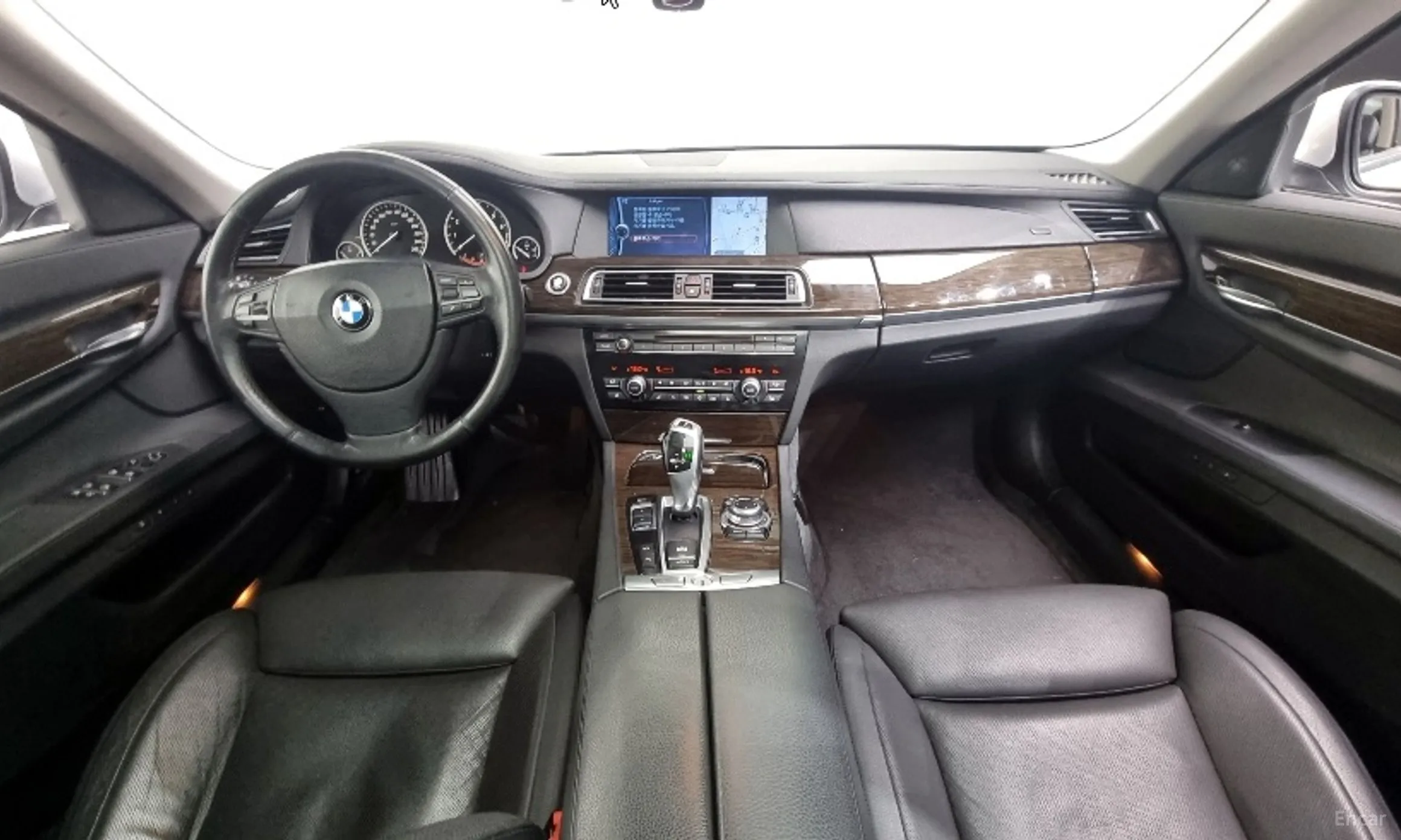 BMW 7 Series (F01) превью 4