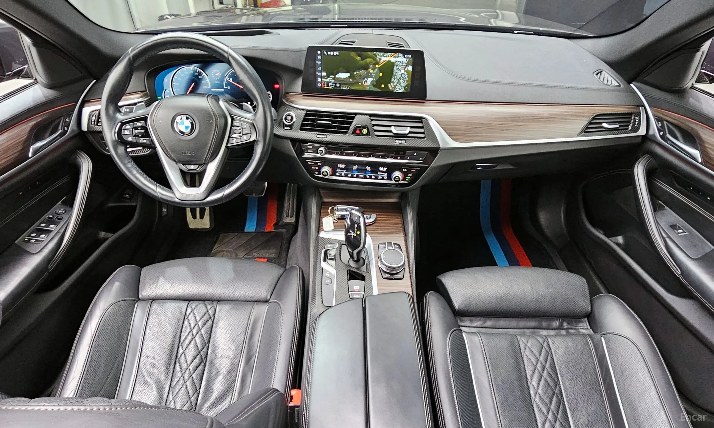 BMW 5 Series (G30) превью 4