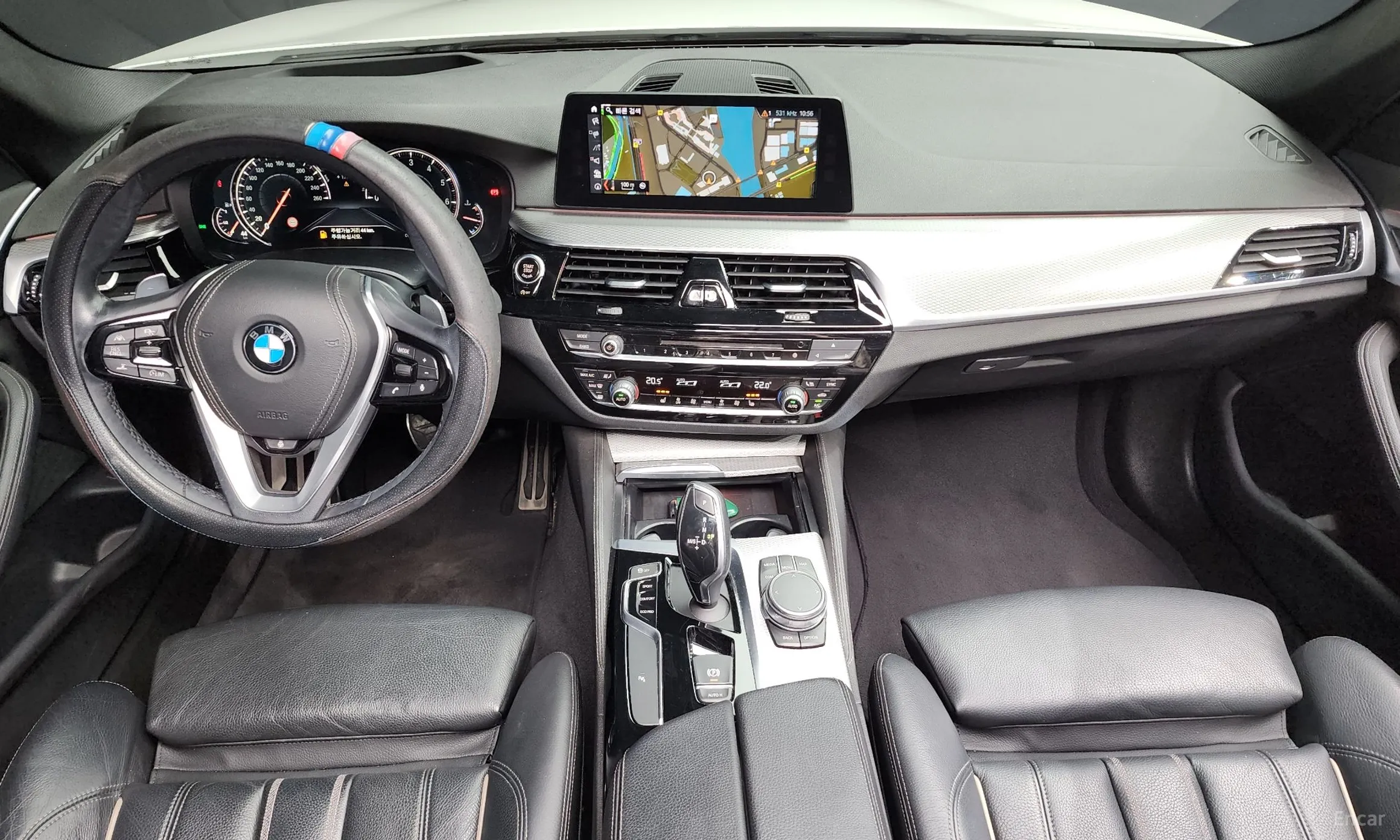 BMW 5 Series (G30) превью 4