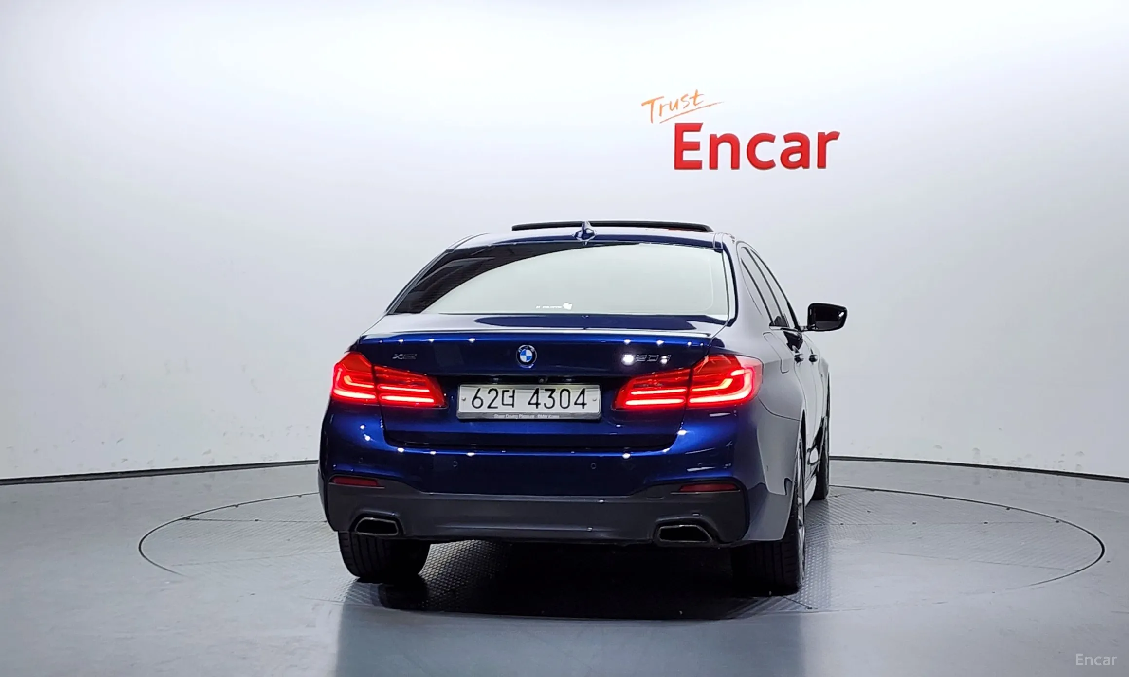 BMW 5 Series (G30) превью 3