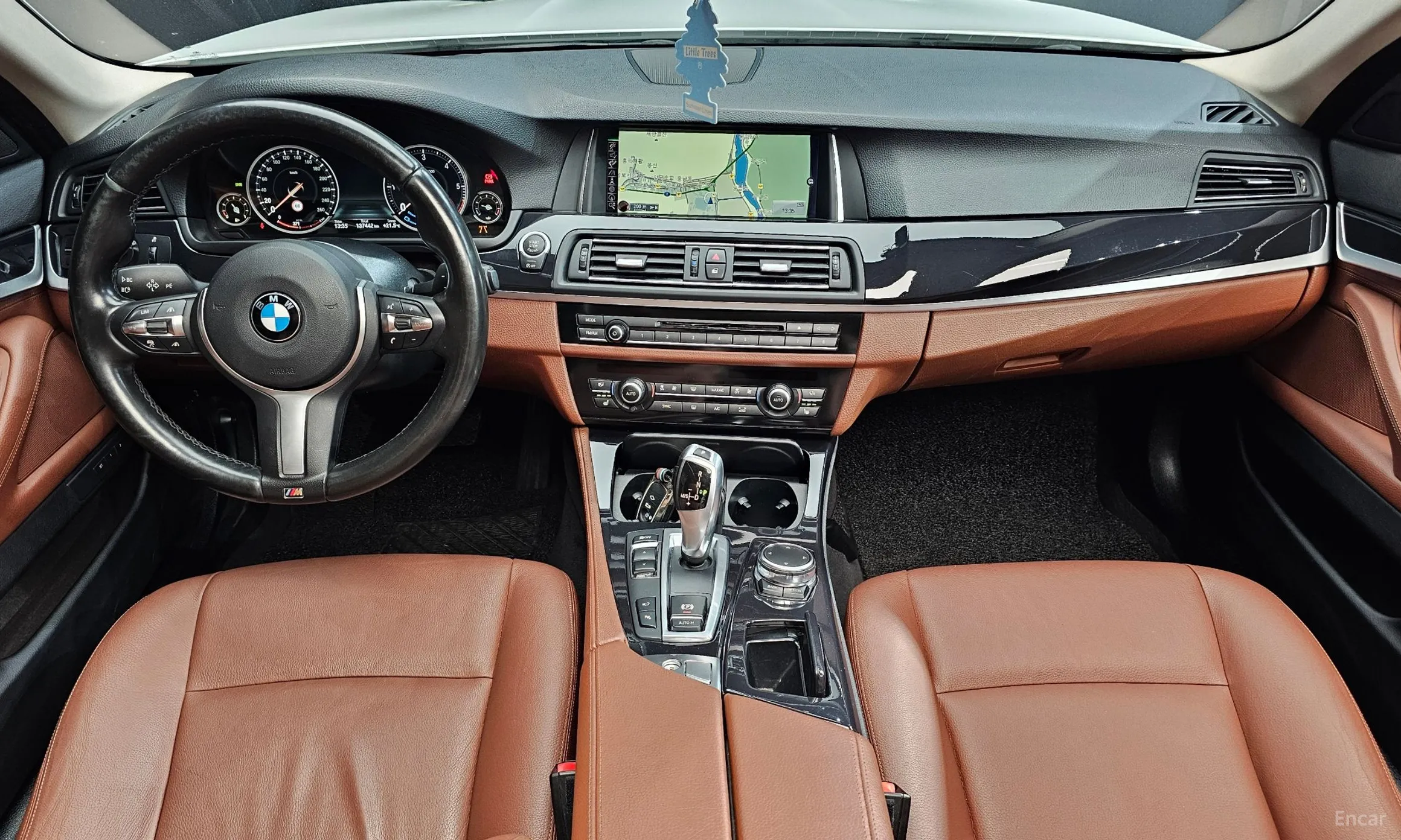BMW 5 Series (F10) превью 4