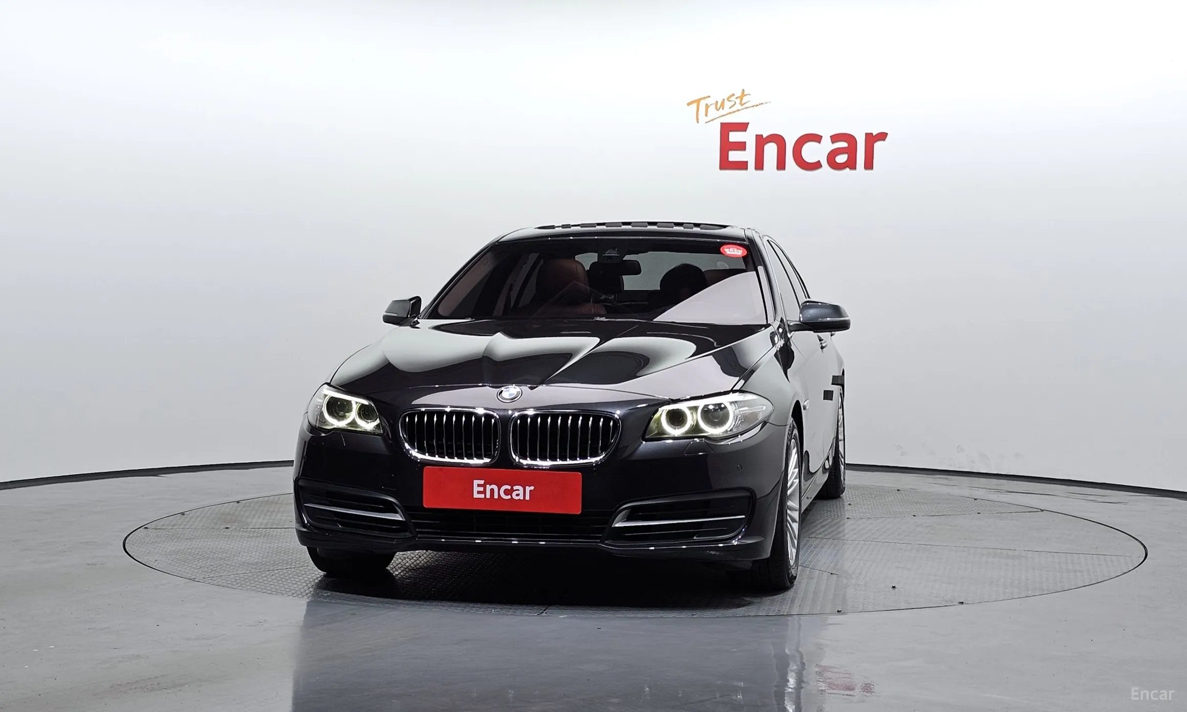 BMW 5 Series (F10) превью 2