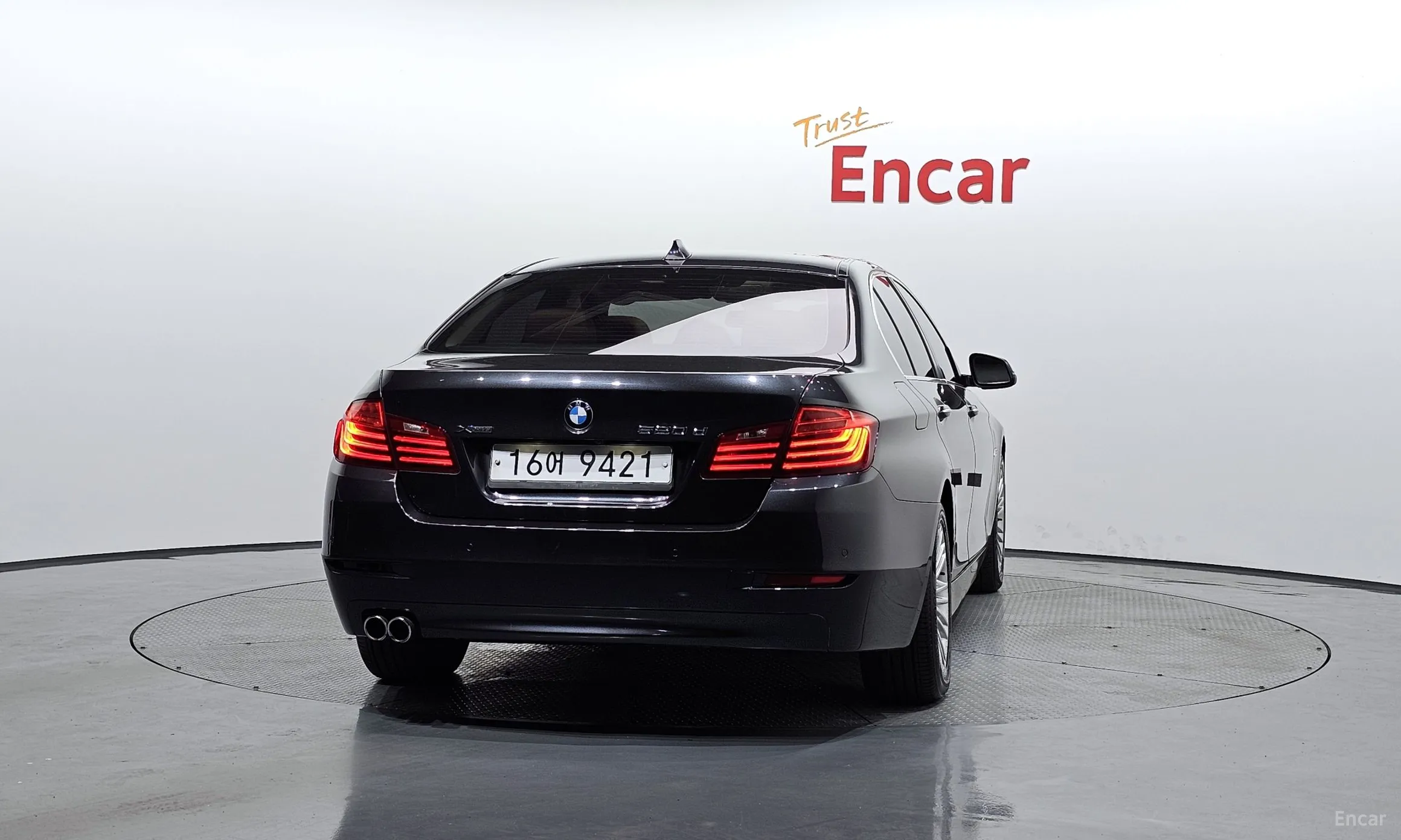 BMW 5 Series (F10) превью 3