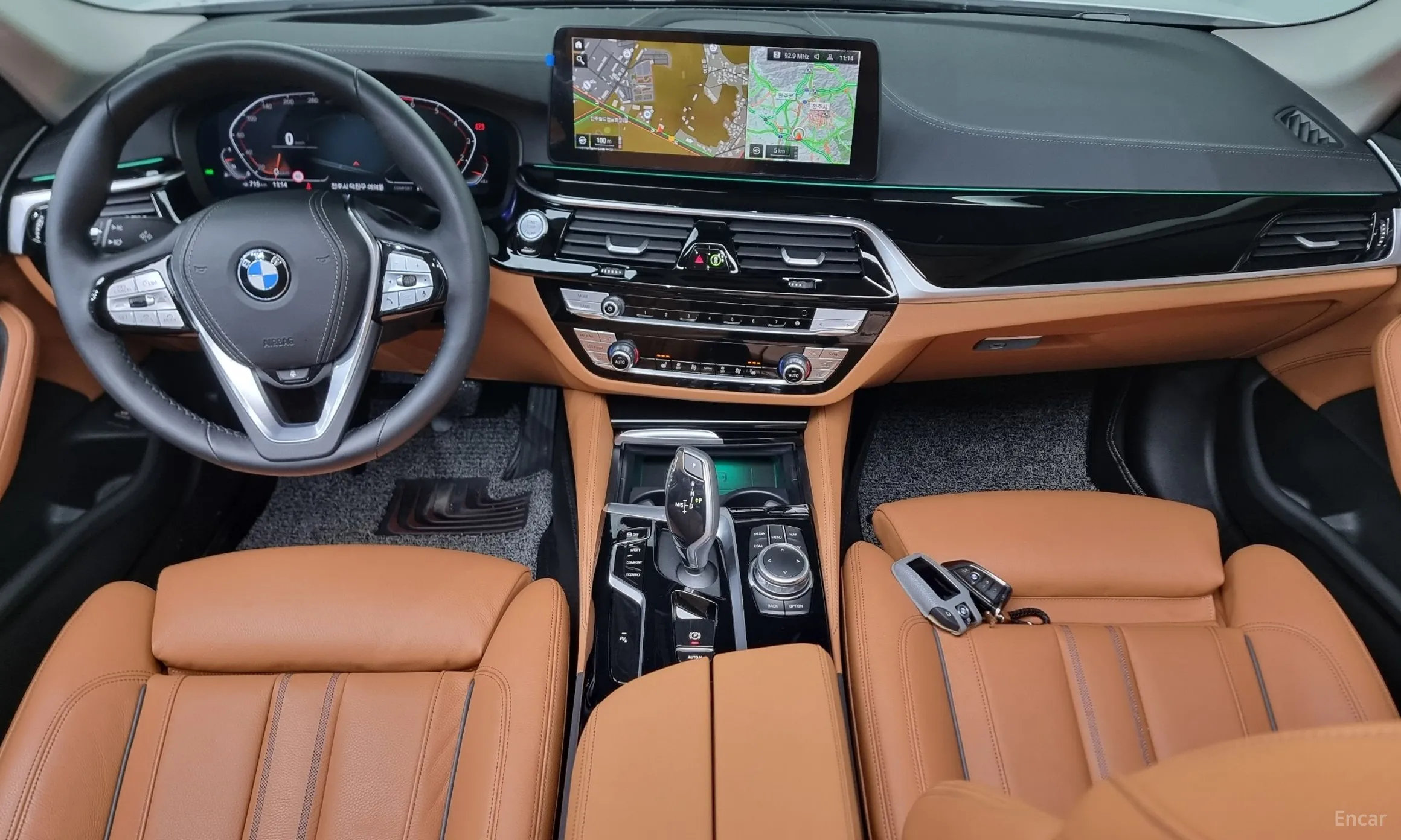 BMW 5 Series (G30) превью 4