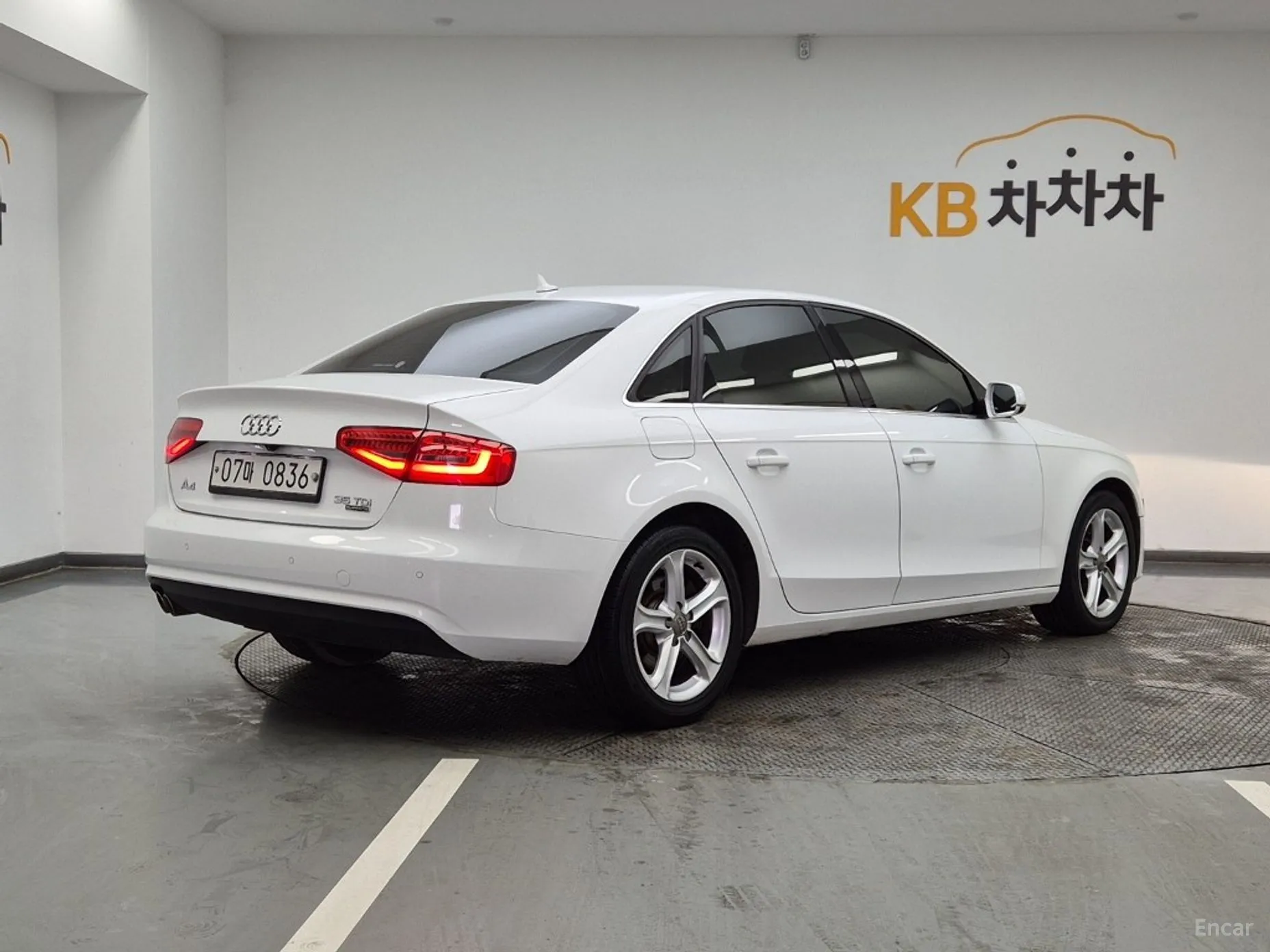 Audi New A4 превью 3
