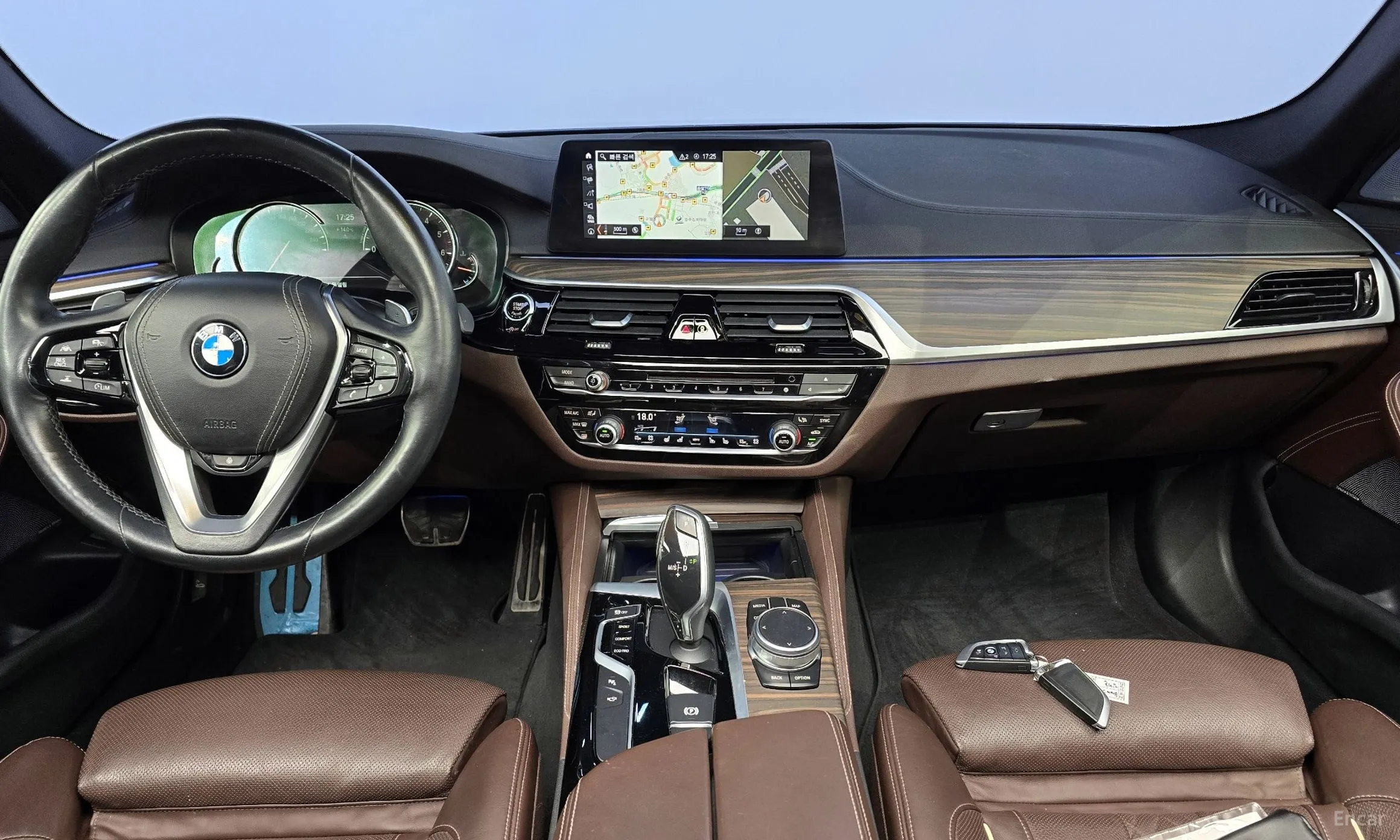 BMW 5 Series (G30) превью 4