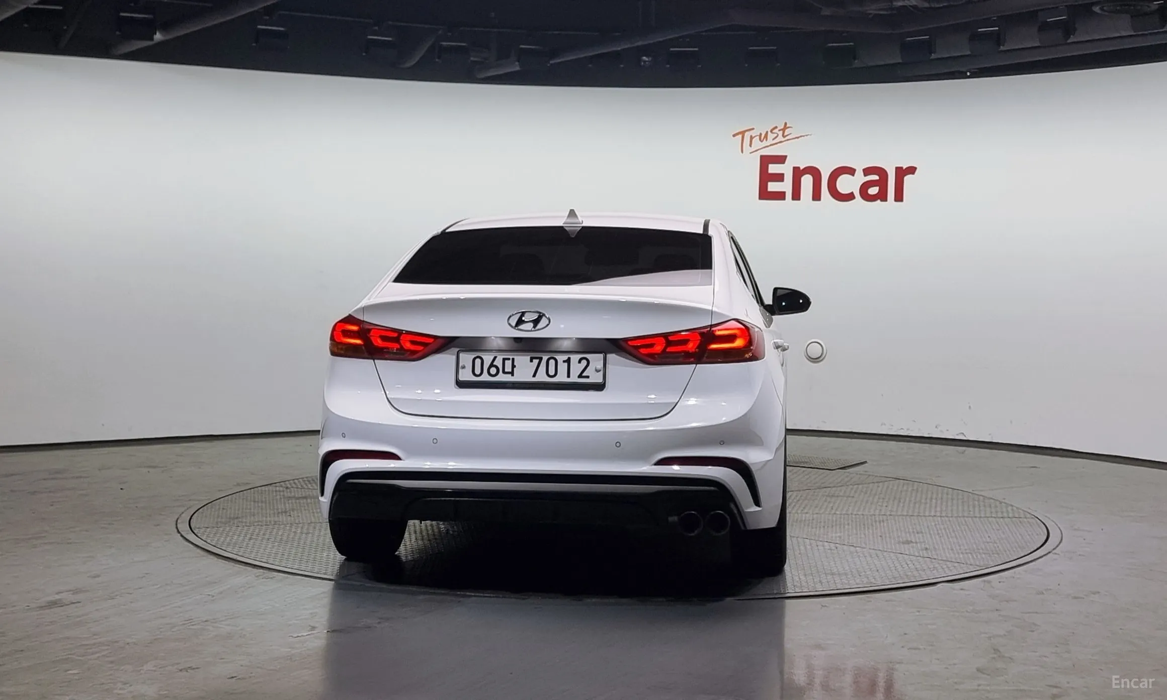 Hyundai Avante AD превью 3