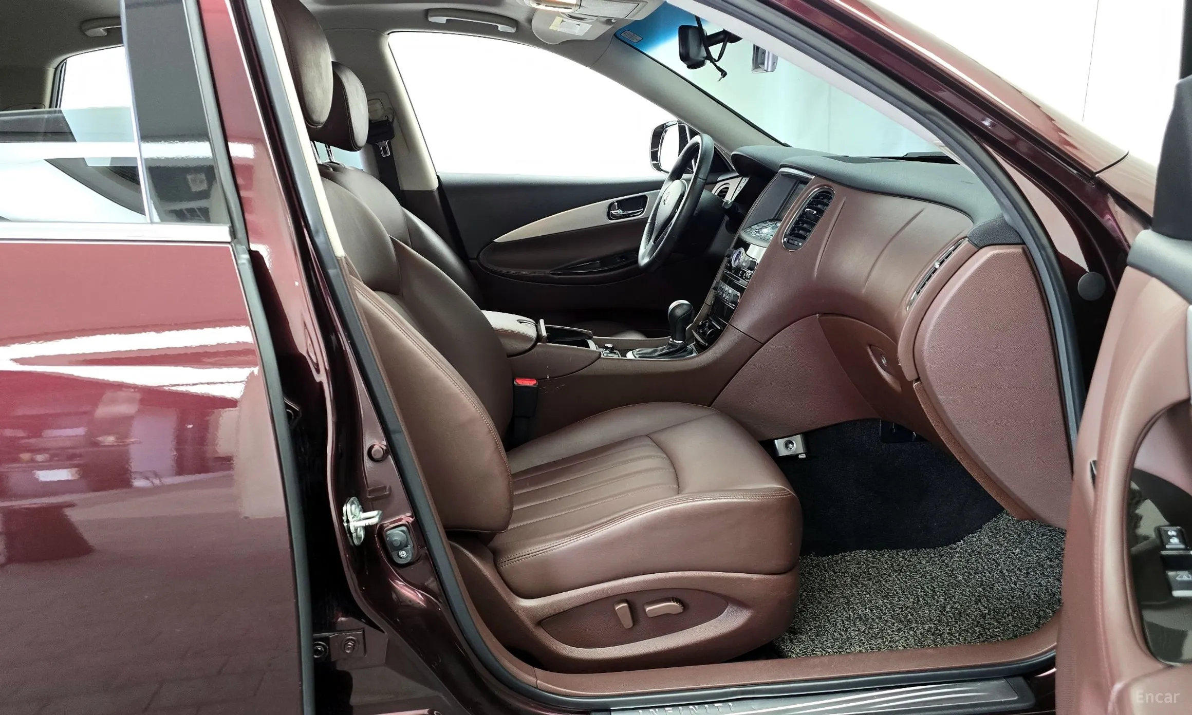 Infiniti QX50 превью 11
