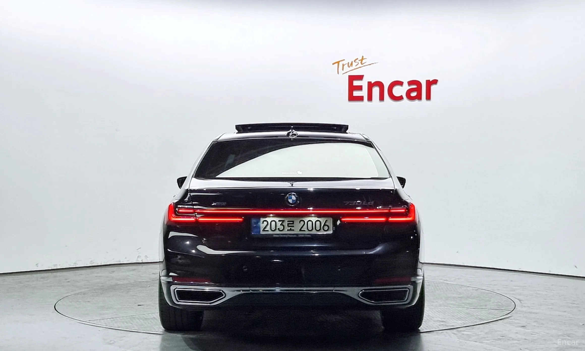 BMW 7 Series (G11) превью 3