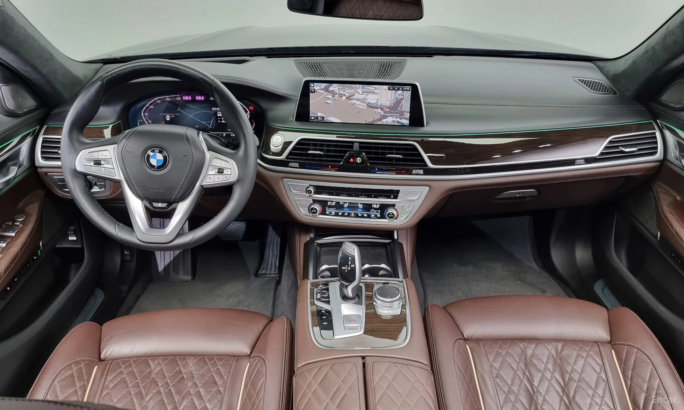 BMW 7 Series (G11) превью 4