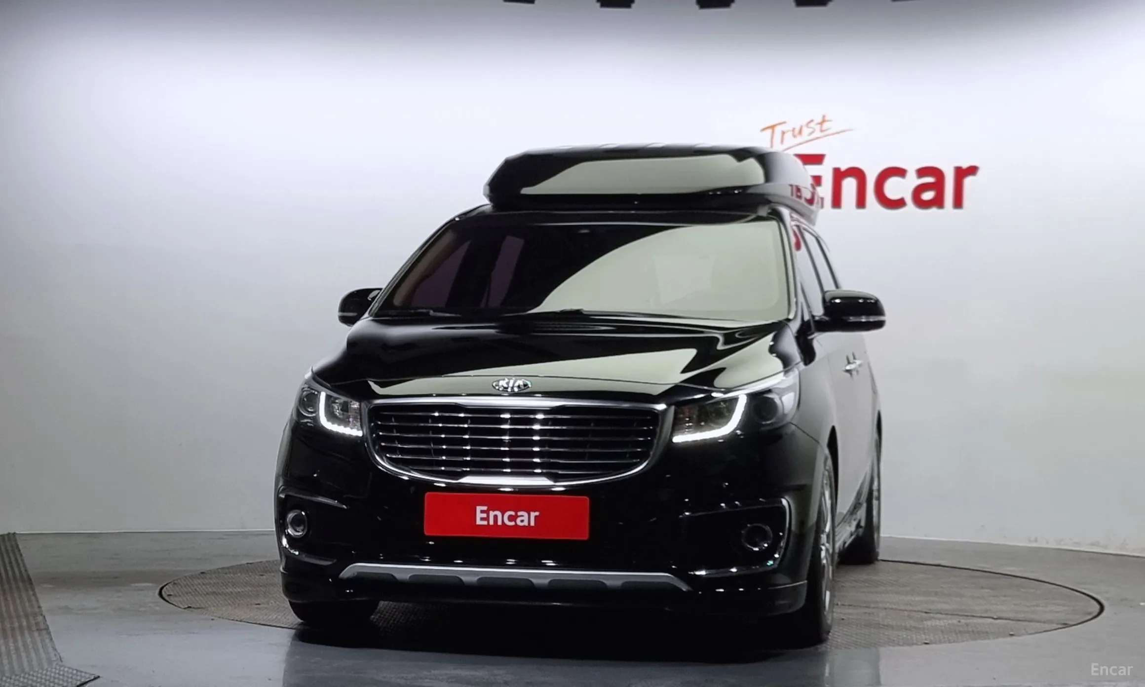 Kia Carnival превью 2