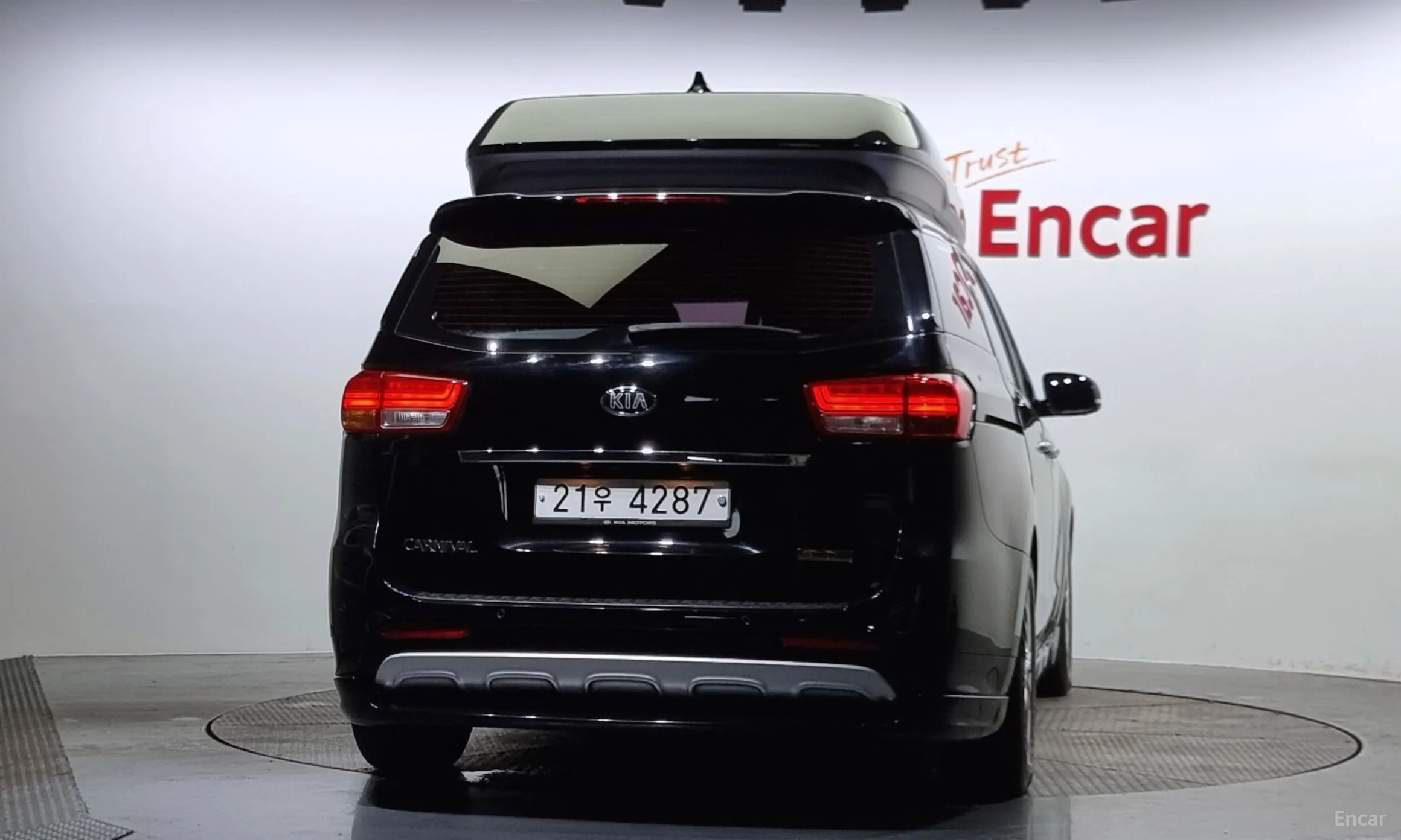 Kia Carnival превью 3