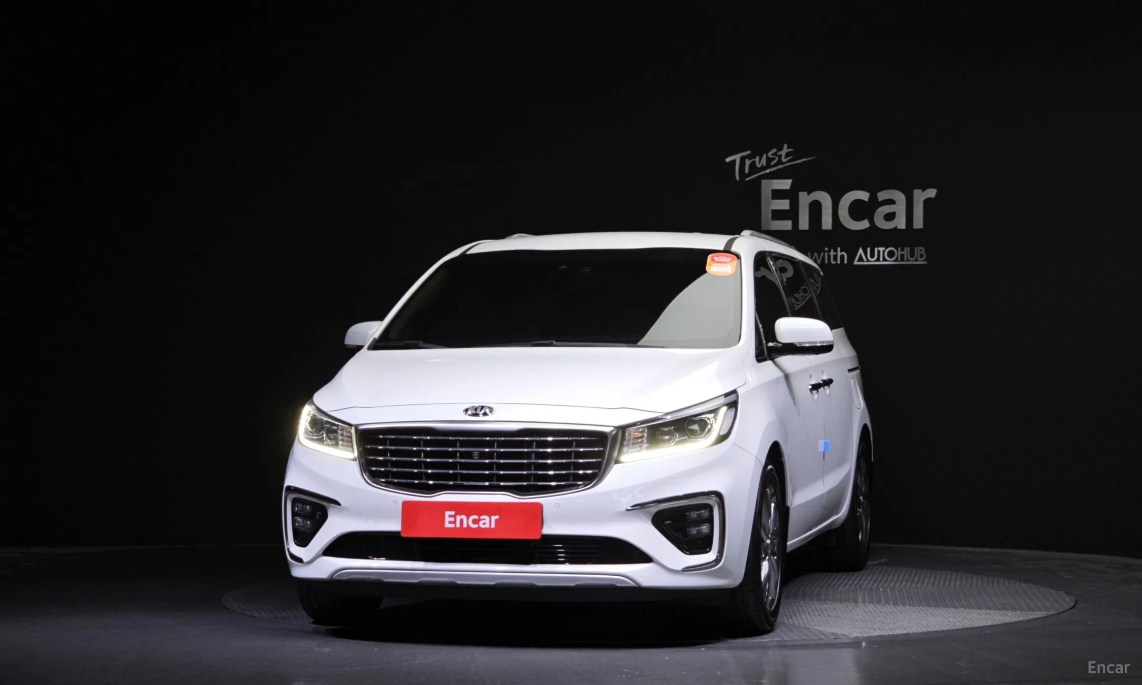 Kia Carnival превью 2