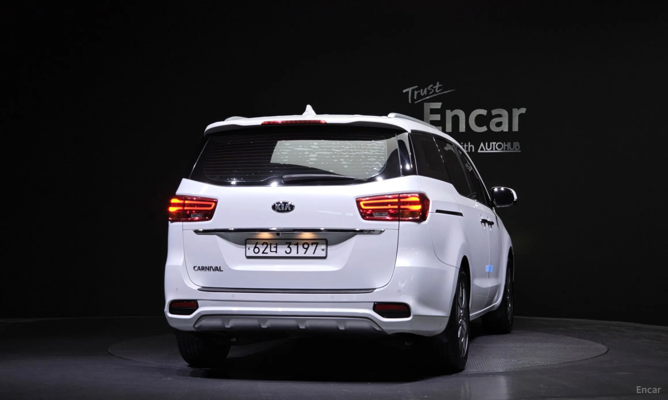 Kia Carnival превью 3