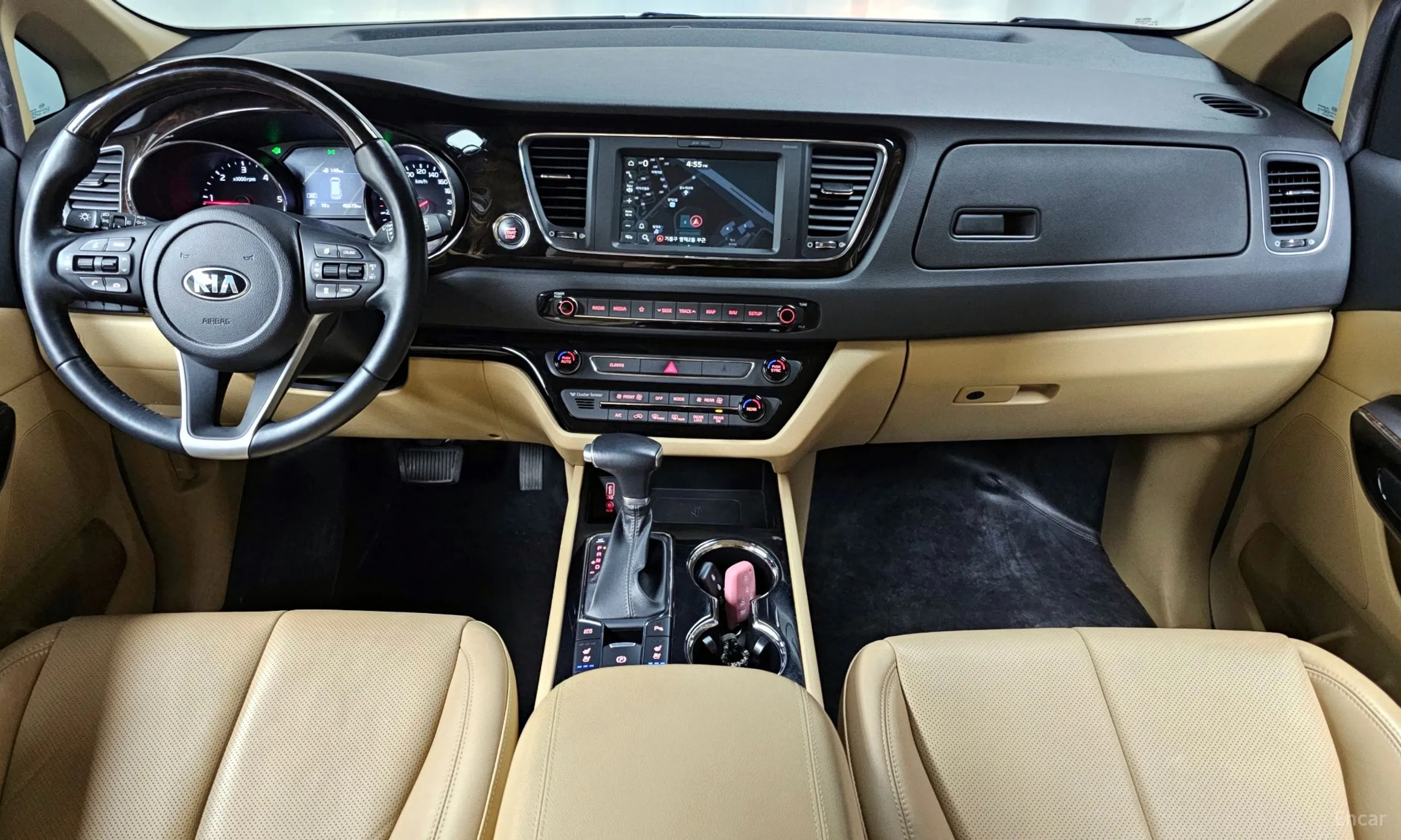 Kia Carnival превью 4